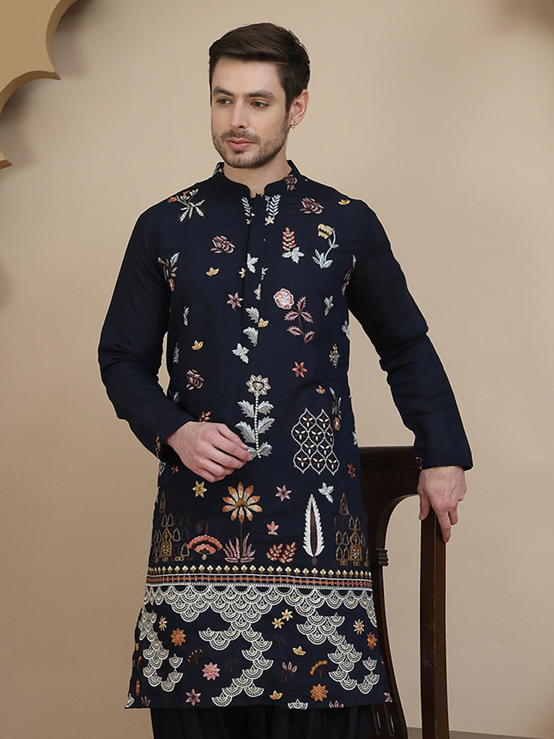 Embroidered Silk Blend Kurtas ( KO 5140 Navy )