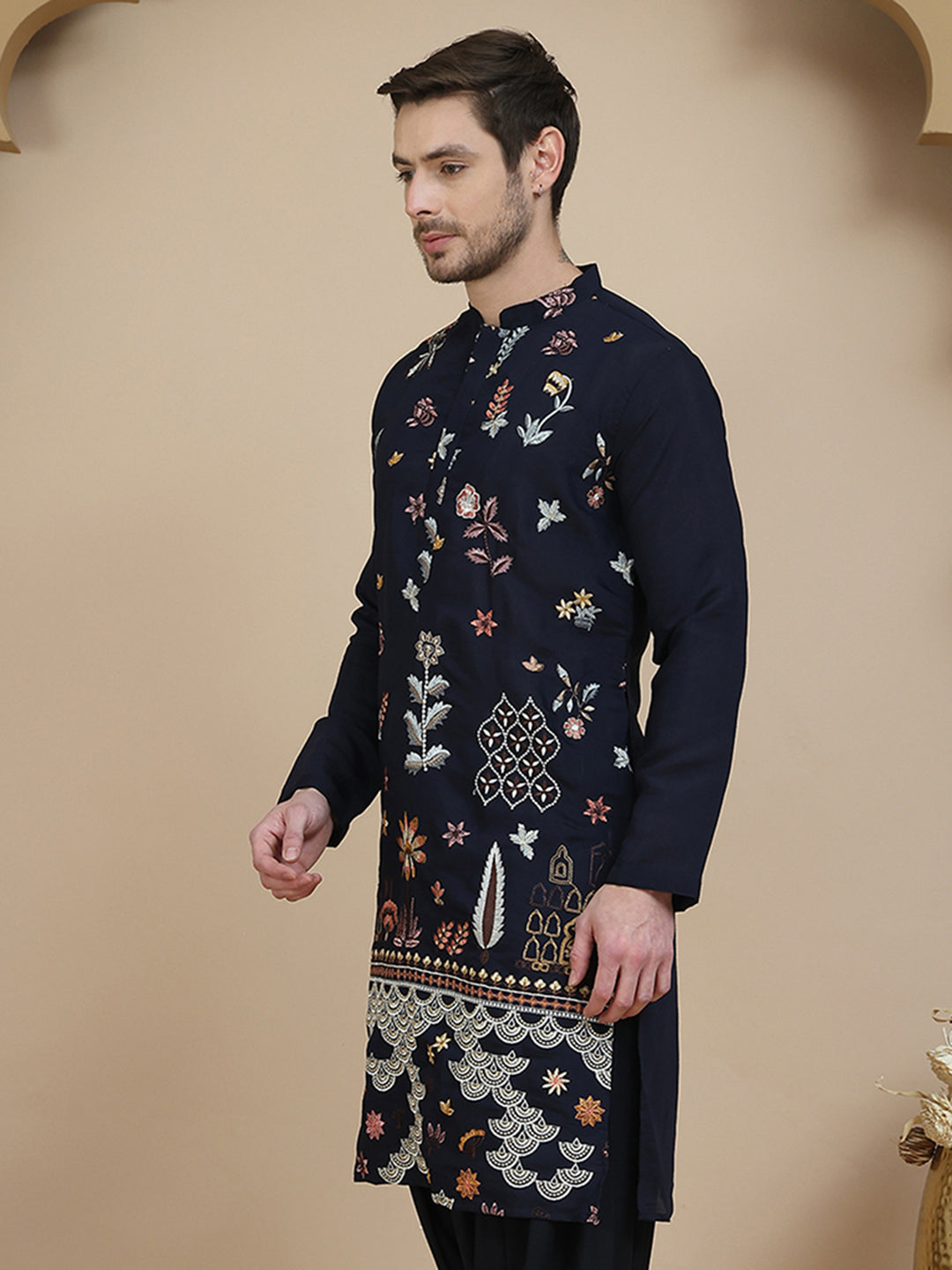 Embroidered Silk Blend Kurtas ( KO 5140 Navy )