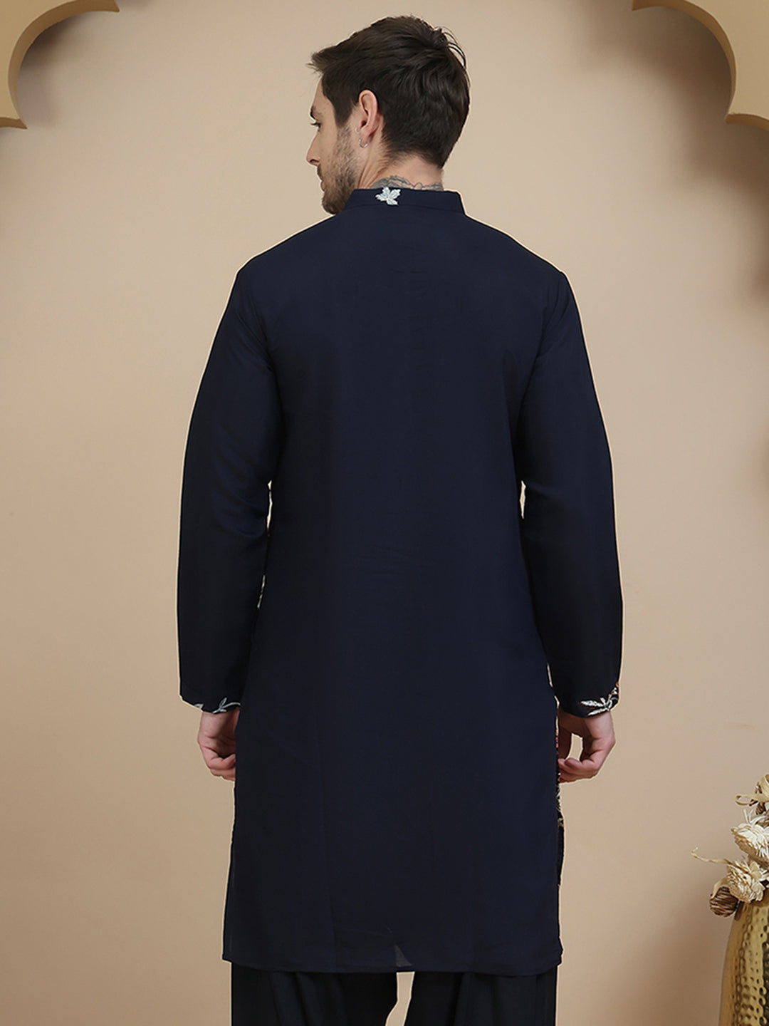 Embroidered Silk Blend Kurtas ( KO 5140 Navy )