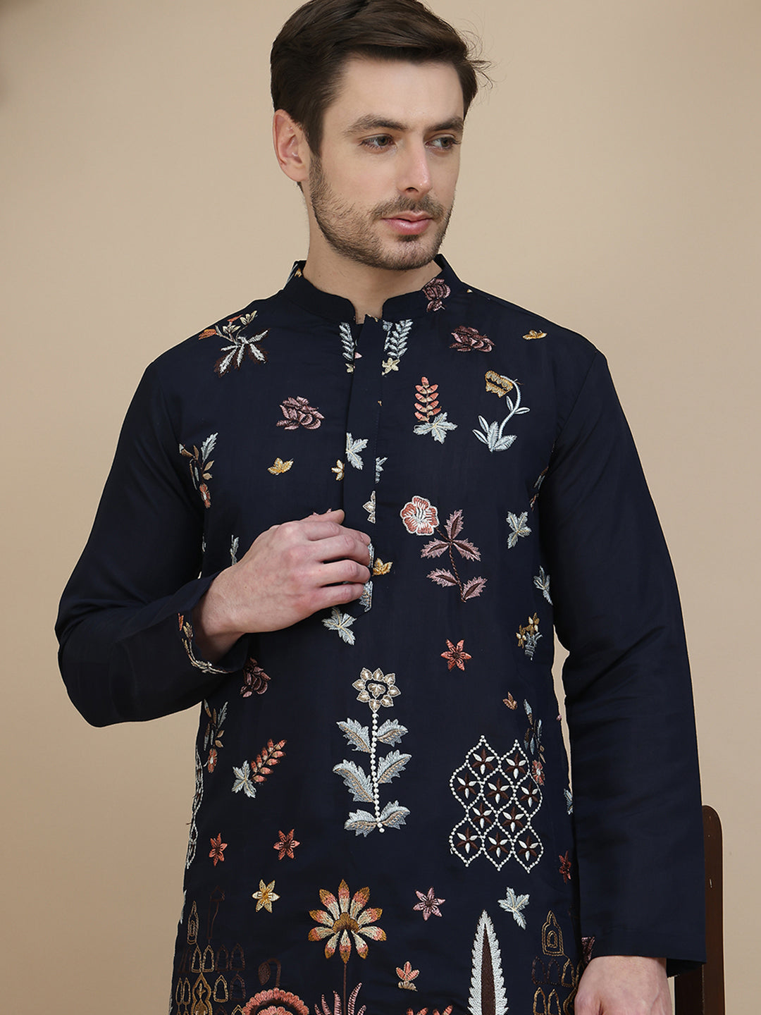 Embroidered Silk Blend Kurtas ( KO 5140 Navy )