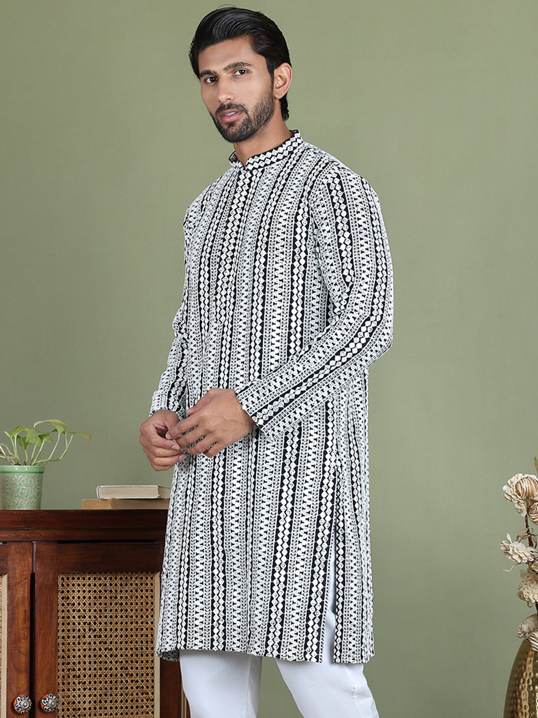 Embroidered and Mirror Work Kurtas. ( ko 5146Navy )