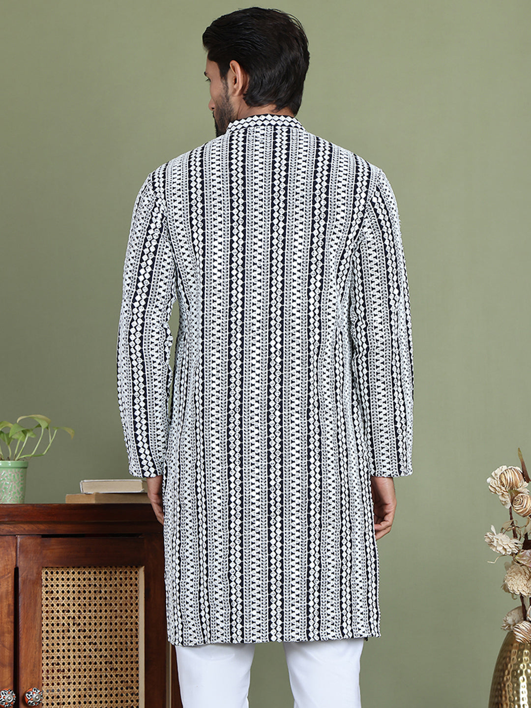 Embroidered and Mirror Work Kurtas. ( ko 5146Navy )