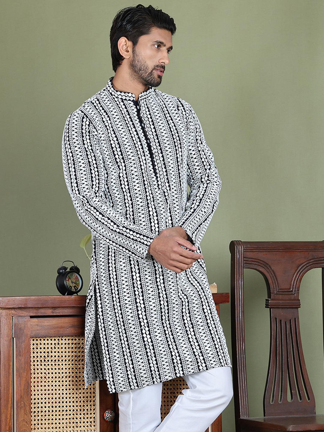 Embroidered and Mirror Work Kurtas. ( ko 5146Navy )