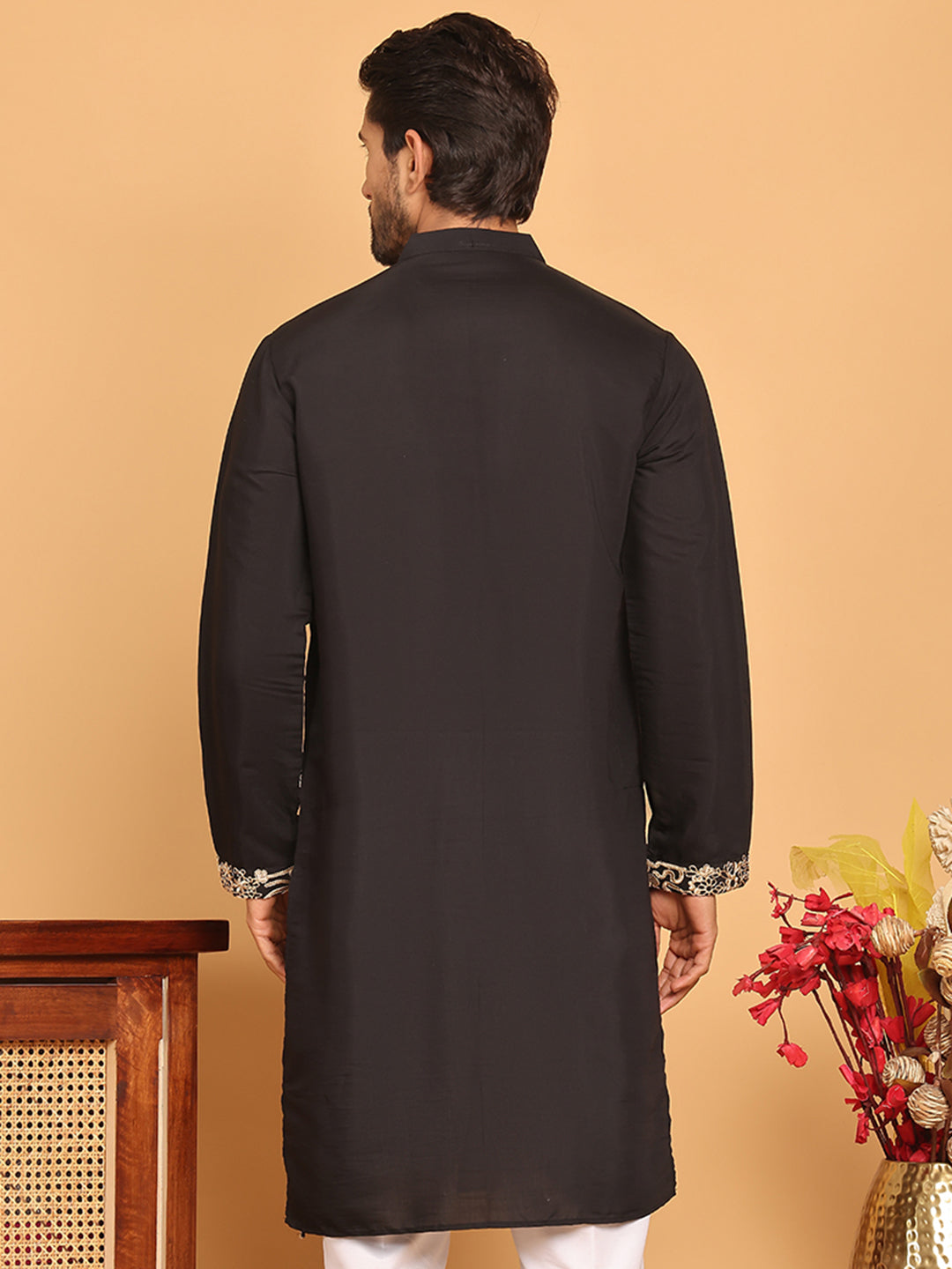 Black Embroidered Straight Kurtas For Men ( KO 5172 Black )