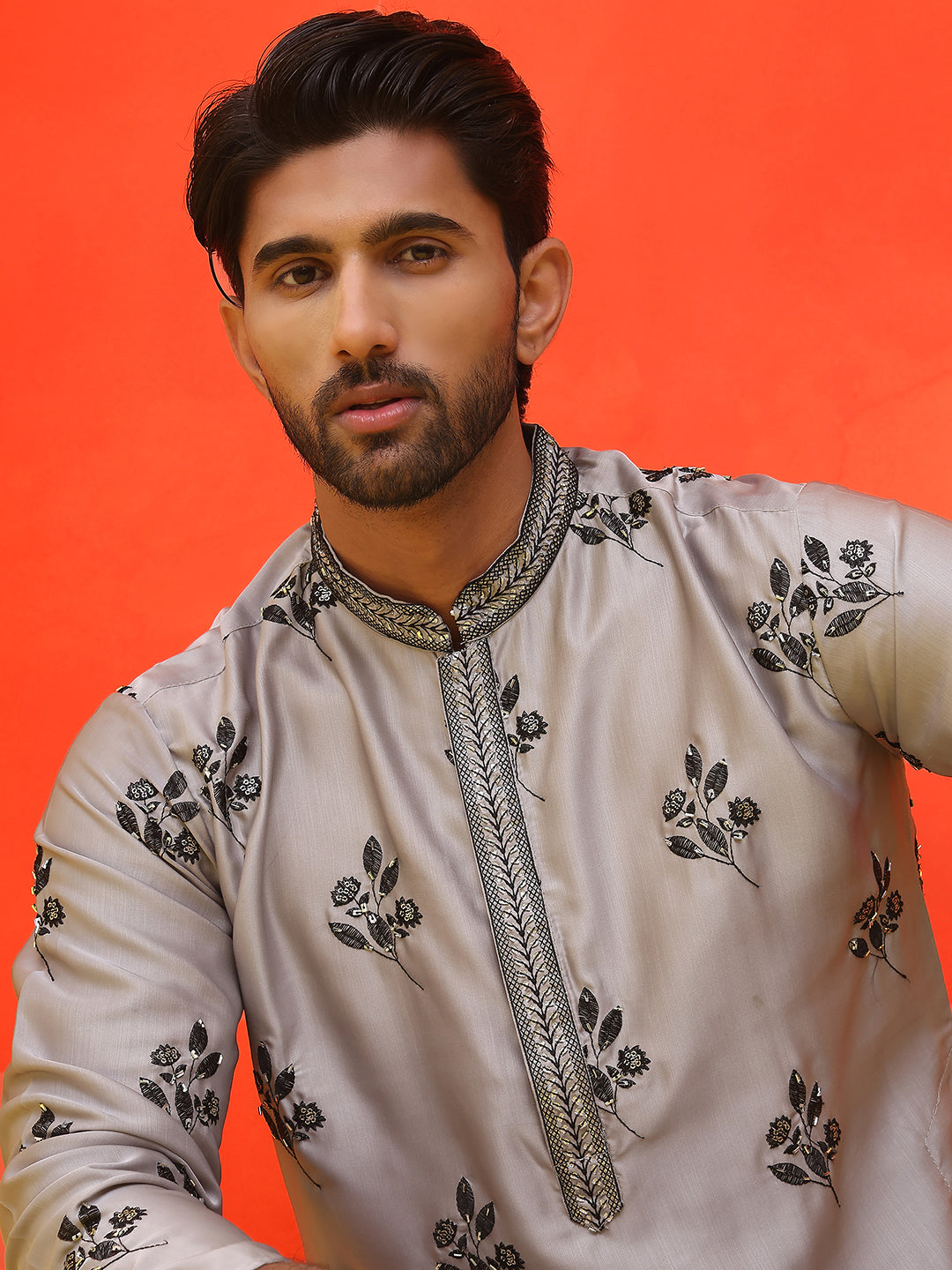 Chikankari Embroidered Kurtas For Men ( KO 5213 Grey )