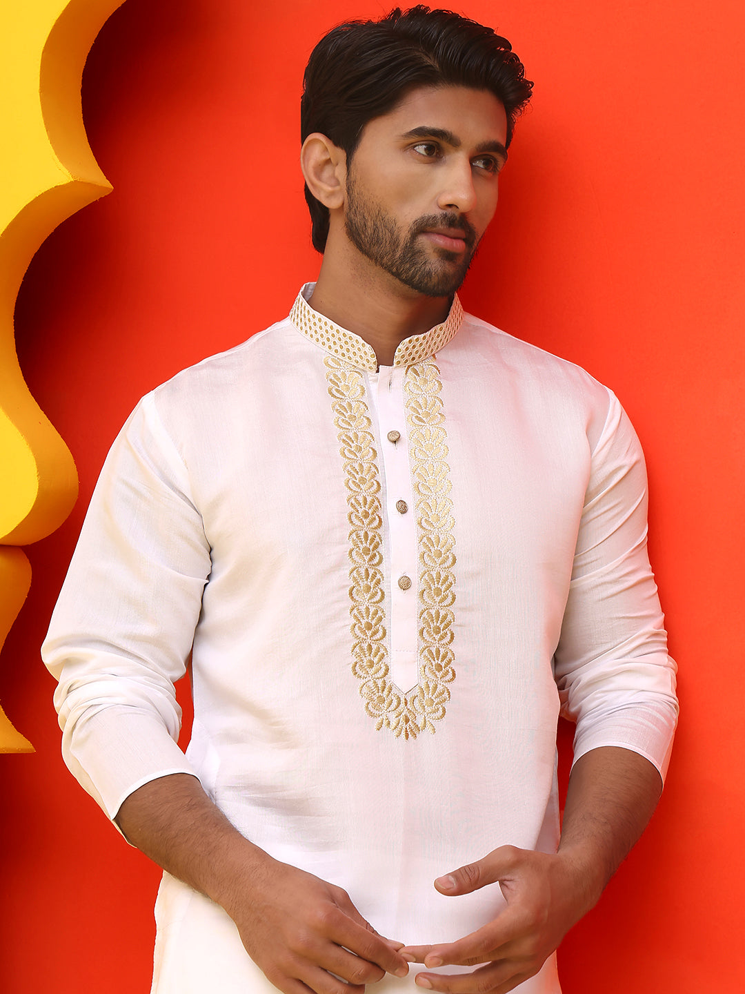 Embroidered Chikankari Kurtas For Men ( KO 5219 White )