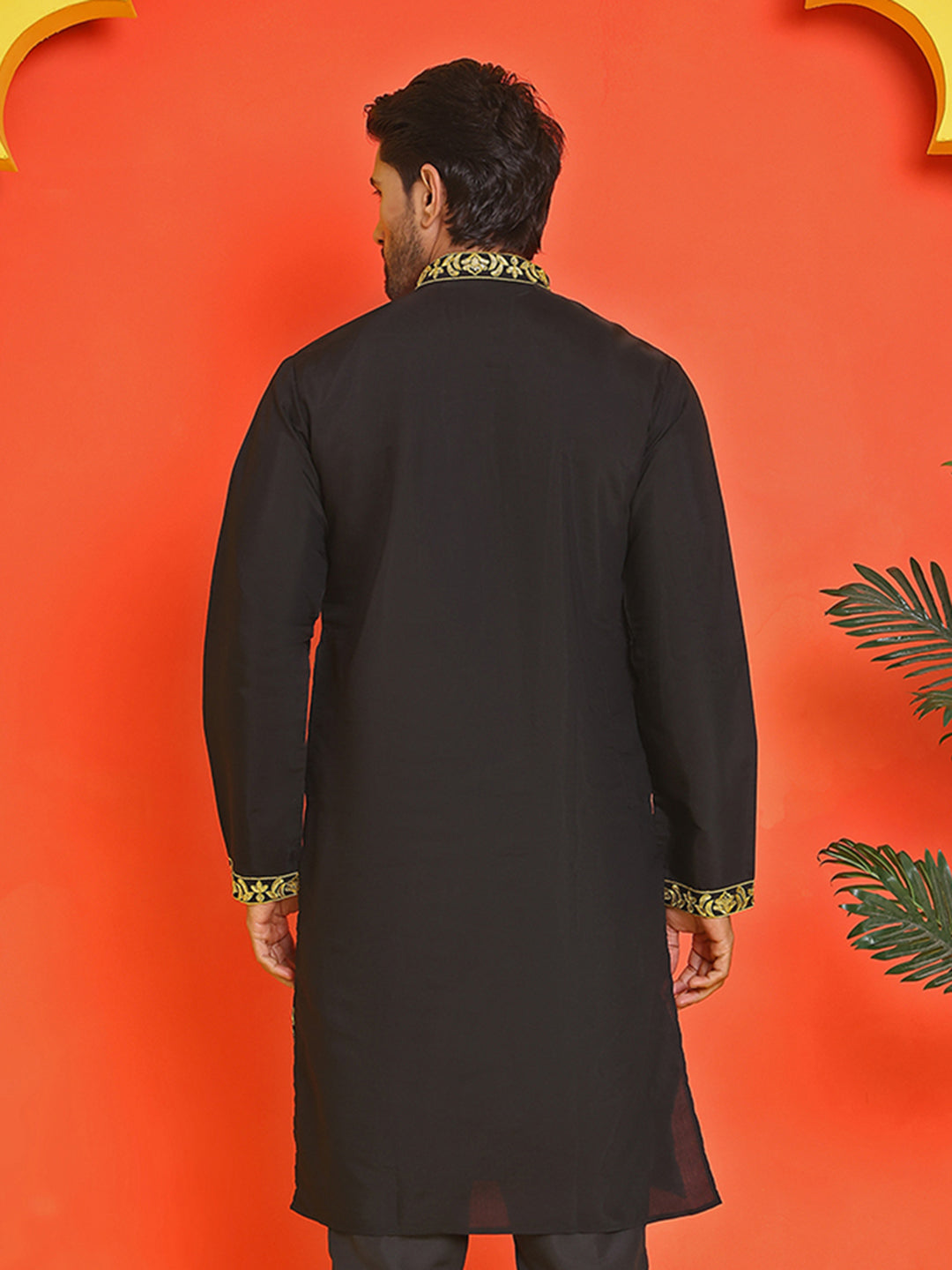 Embroidered & Sequins Kurtas For Men ( KO 5226 Black )