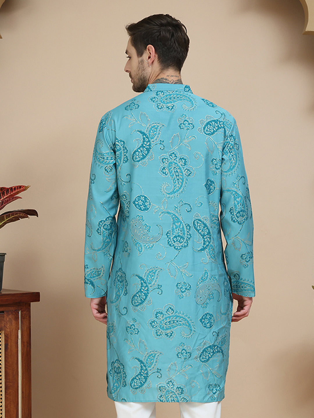 Stylish Blue Kurtas with Artistic Teal Paisley Print ( KO 5242 Blue )
