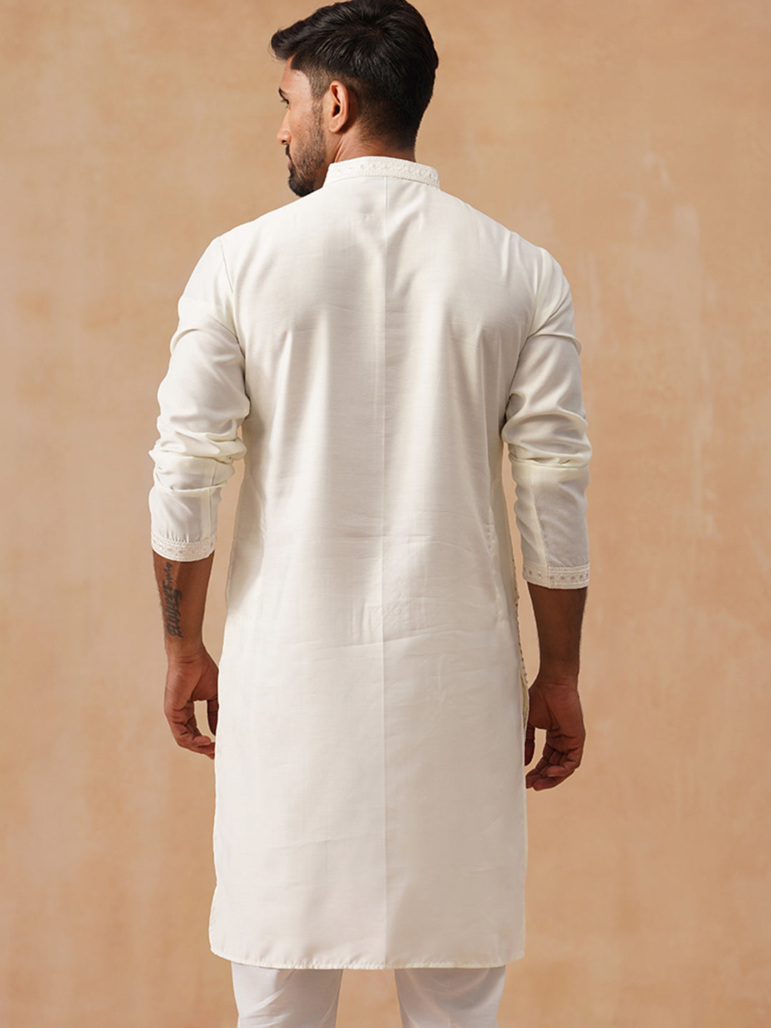 Embroidered Silk Blend Kurtas ( KO 5294 White )