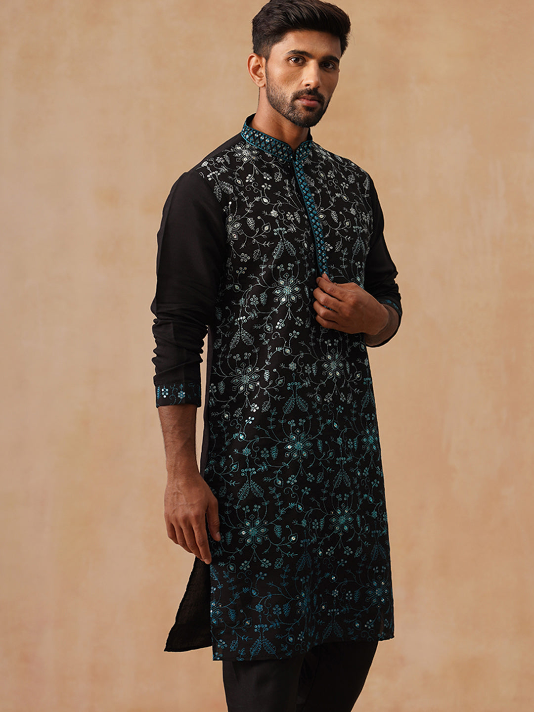 Men’s Silk Blend Embroidered Kurtas ( KO 5296 Peacock )