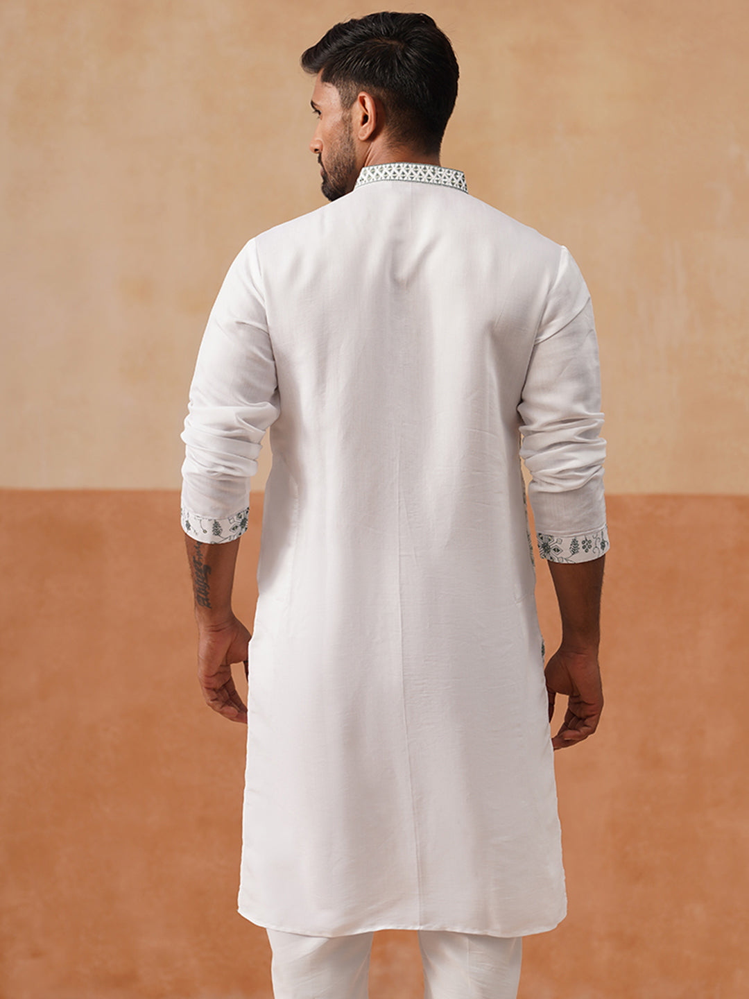 Men’s Silk Blend Embroidered Kurtas ( KO 5296 White )