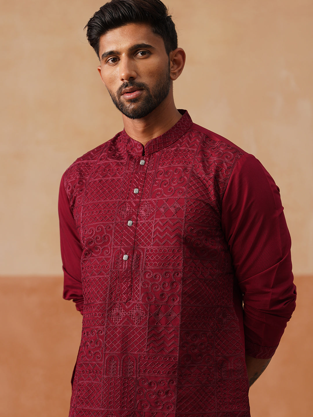 Men’s Silk Blend Embroidered Kurtas ( KO 5297 Wine )