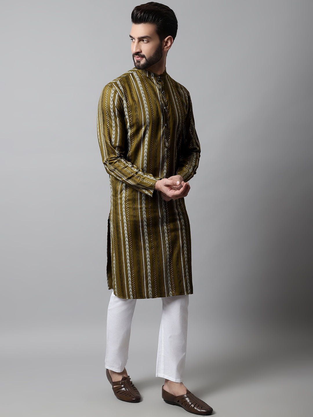 Men Olive Green Foil Printed Kurtas