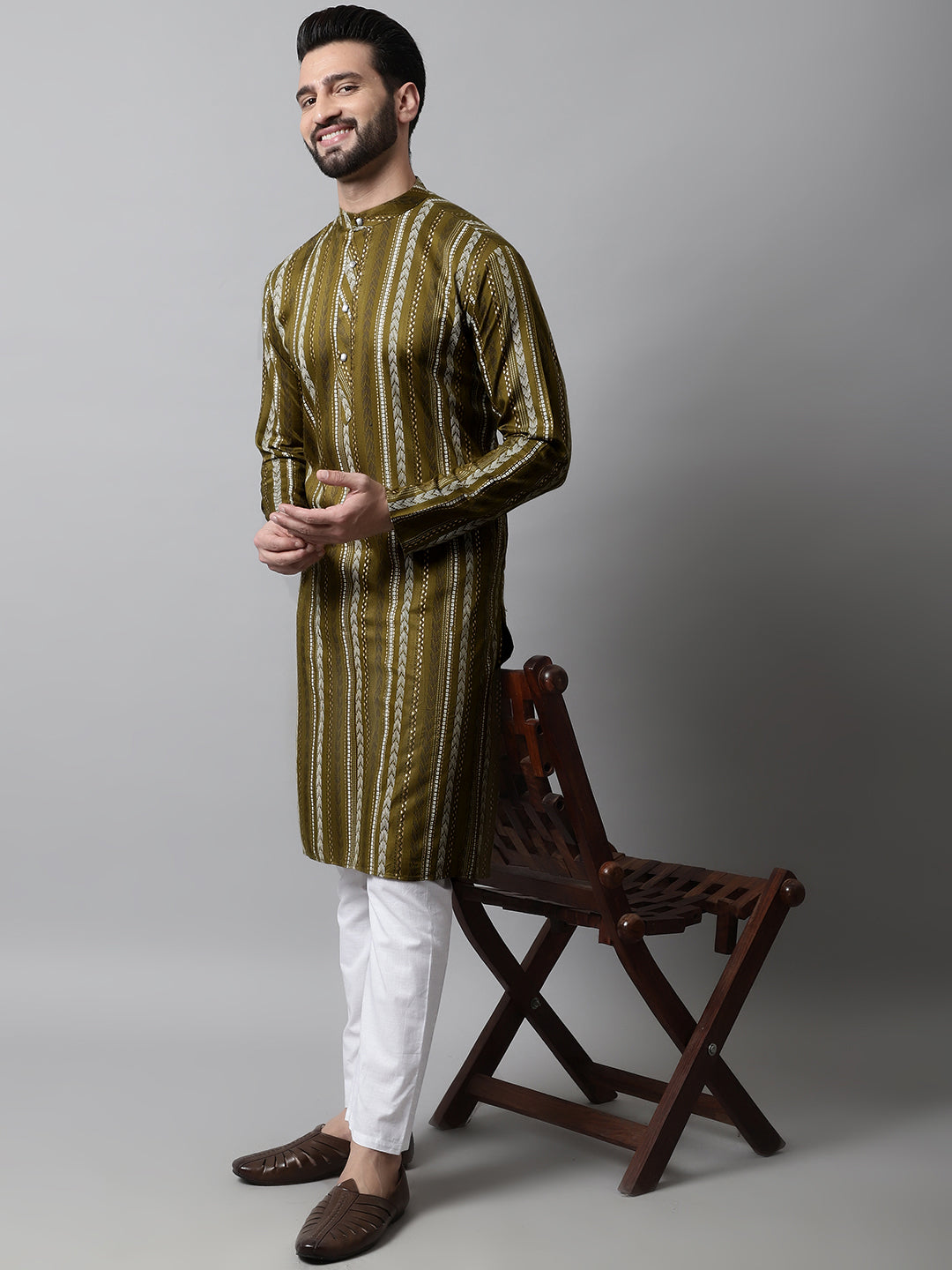 Men Olive Green Foil Printed Kurtas