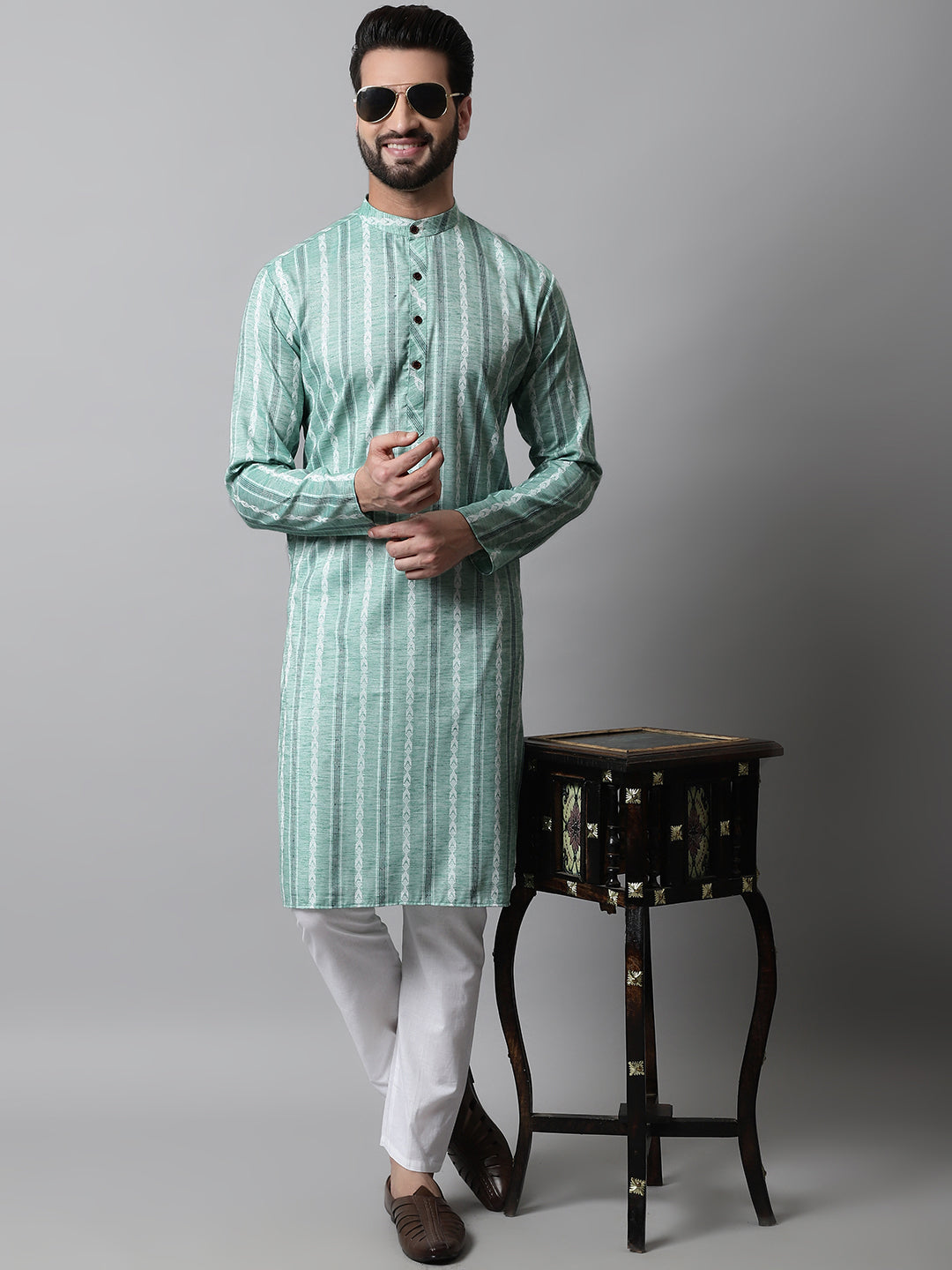 Men Sky Blue Geomatric Printed Kurtas