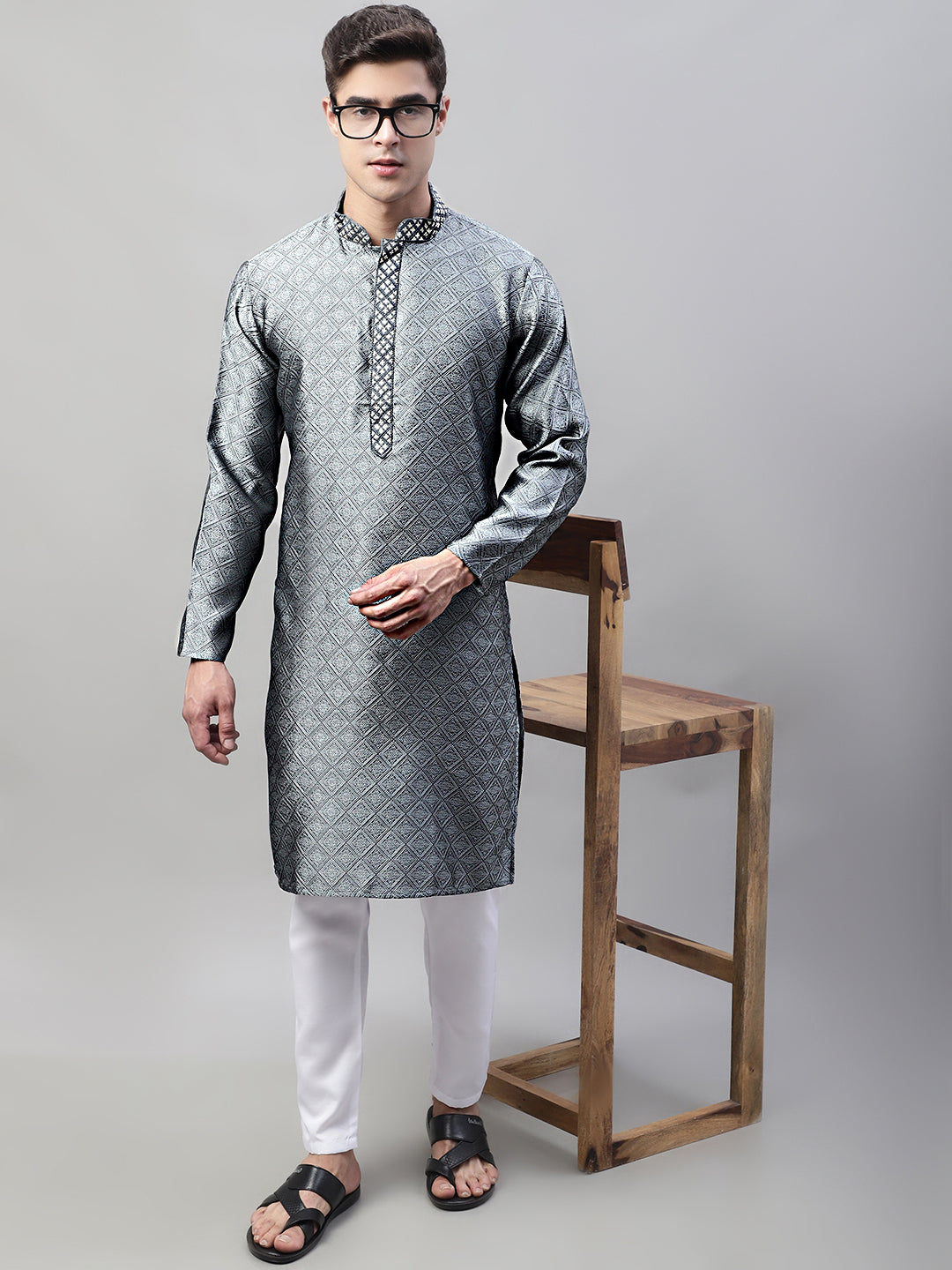 Men's Grey Jacquard Silk Collar Embroidered Kurtas