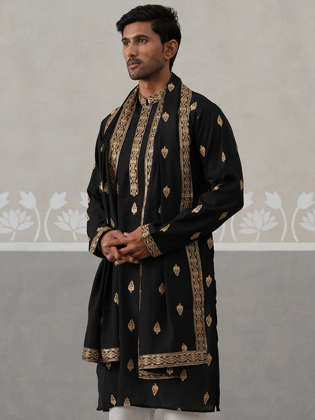 Silk Blend Embroidered Kurtas with Dupatta (KO D 5319 Black ) [FF] [B-3-4]