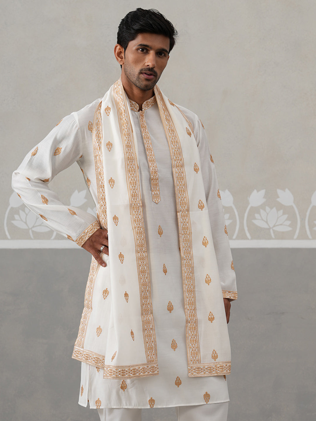 Silk Blend Embroidered Kurtas with Dupatta (KO D 5319 White ) [FF] [B-3-4]