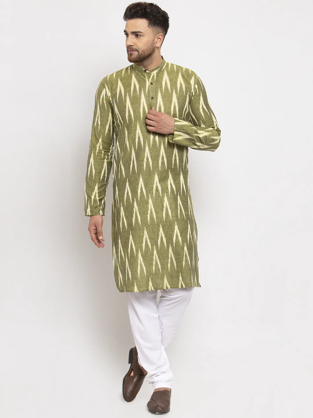 Jompers Men Green Woven Design Ikkat Straight Kurta with Churidar ( JOKP 615 Green )