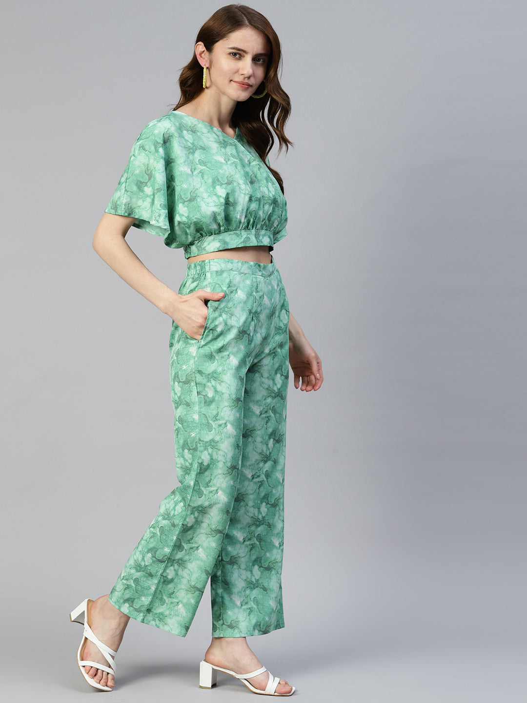 Women Green Printed Crop Top With Palazzos ( JNCS 3006 Green )