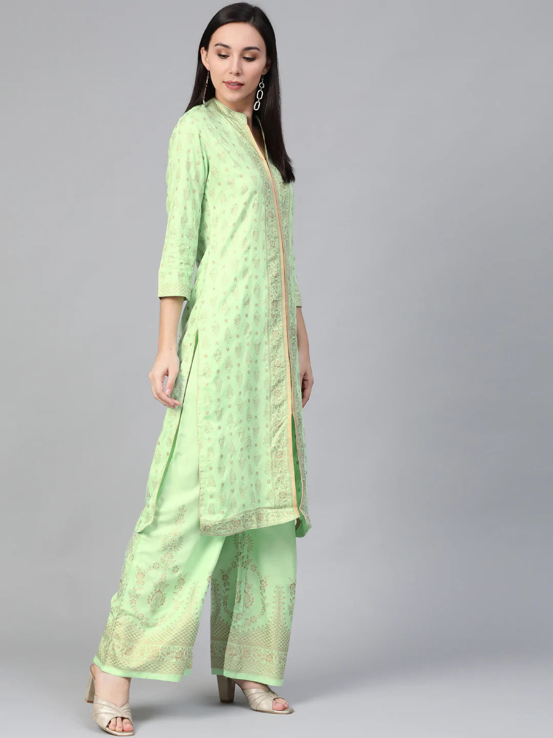 Women Green & Golden Block Print Kurta with Palazzos ( JOKPL 1348 Green )