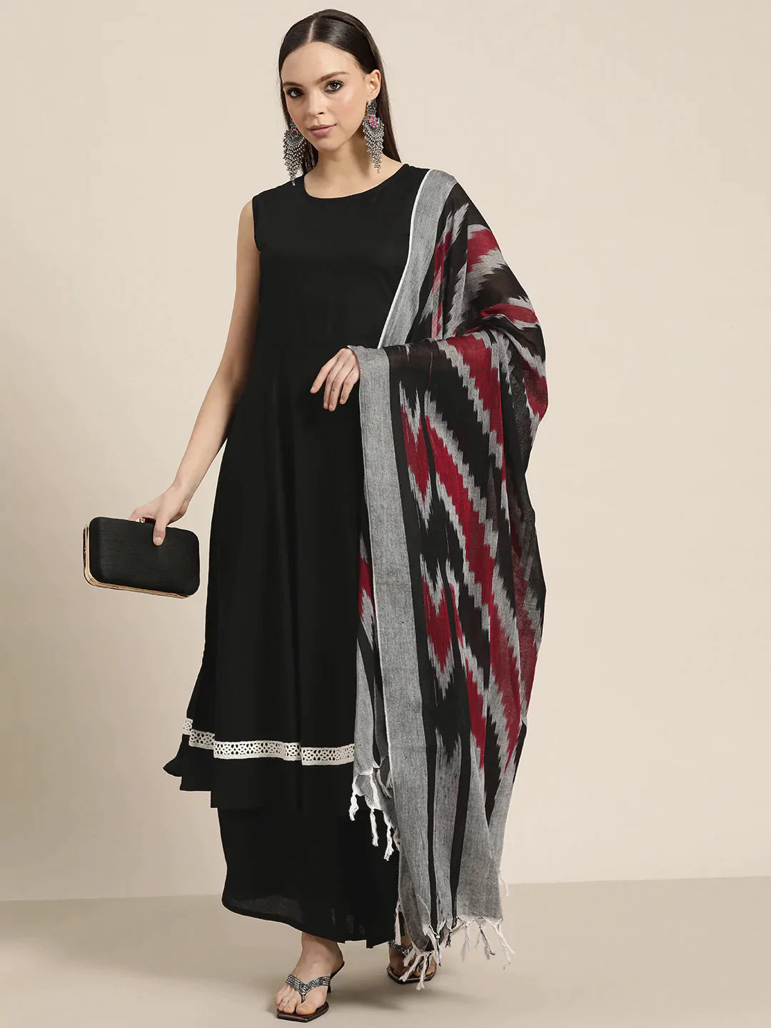 Women Kurta with Palazzos & Ikkat Dupatta ( JOKPL D17Gry 1477 Black )