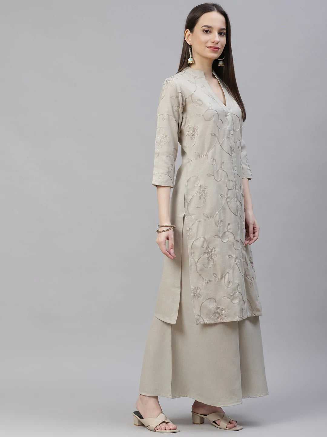 Women Grey & Pink Floral Embroidered Regular Kurta with Palazzos & Dupatta ( JOKPL D21P 1399 Grey )