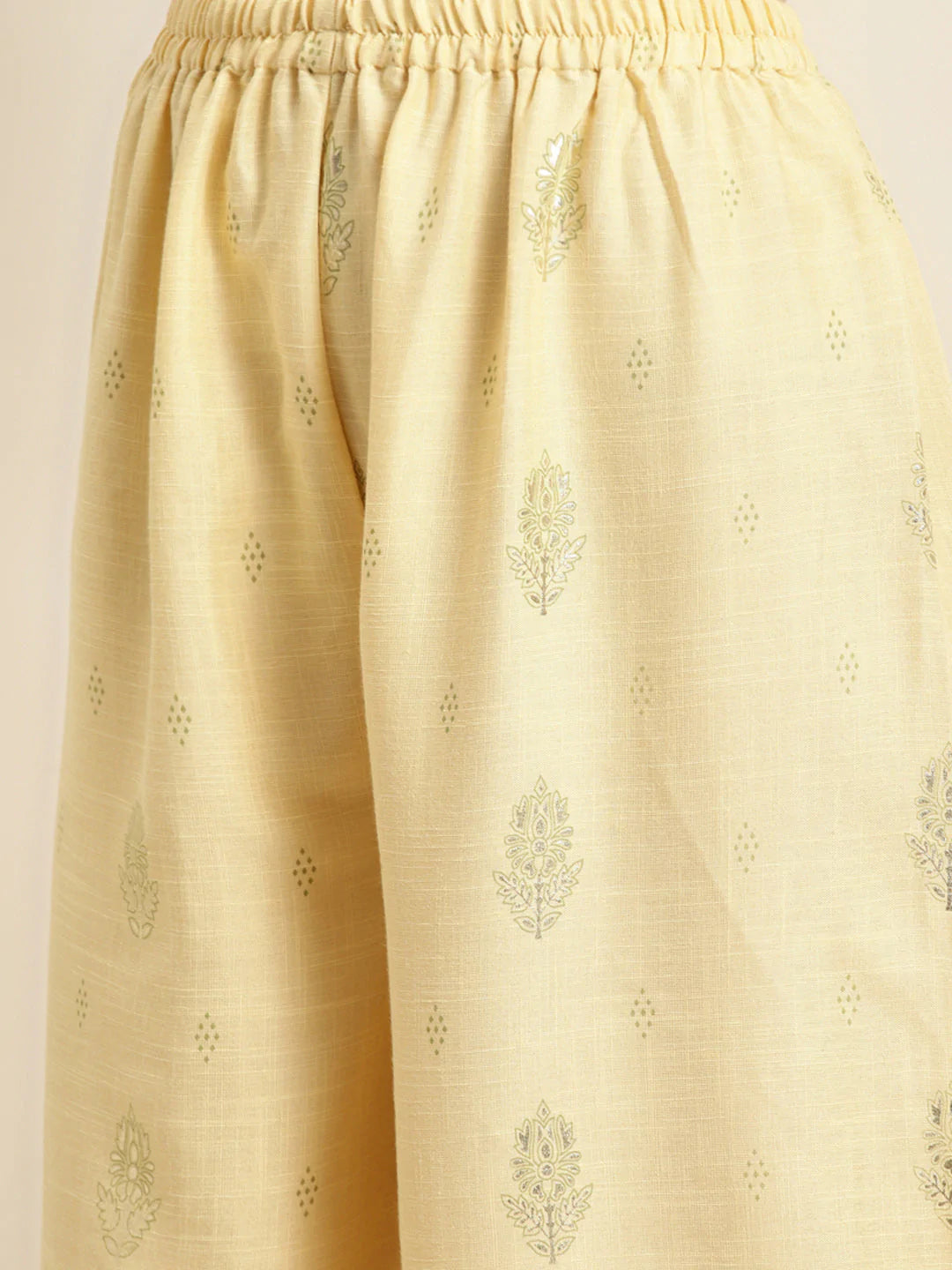 Gotta Patti Kurta with Palazzos & Dupatta ( JOKPL D31Bg 1459 Green )