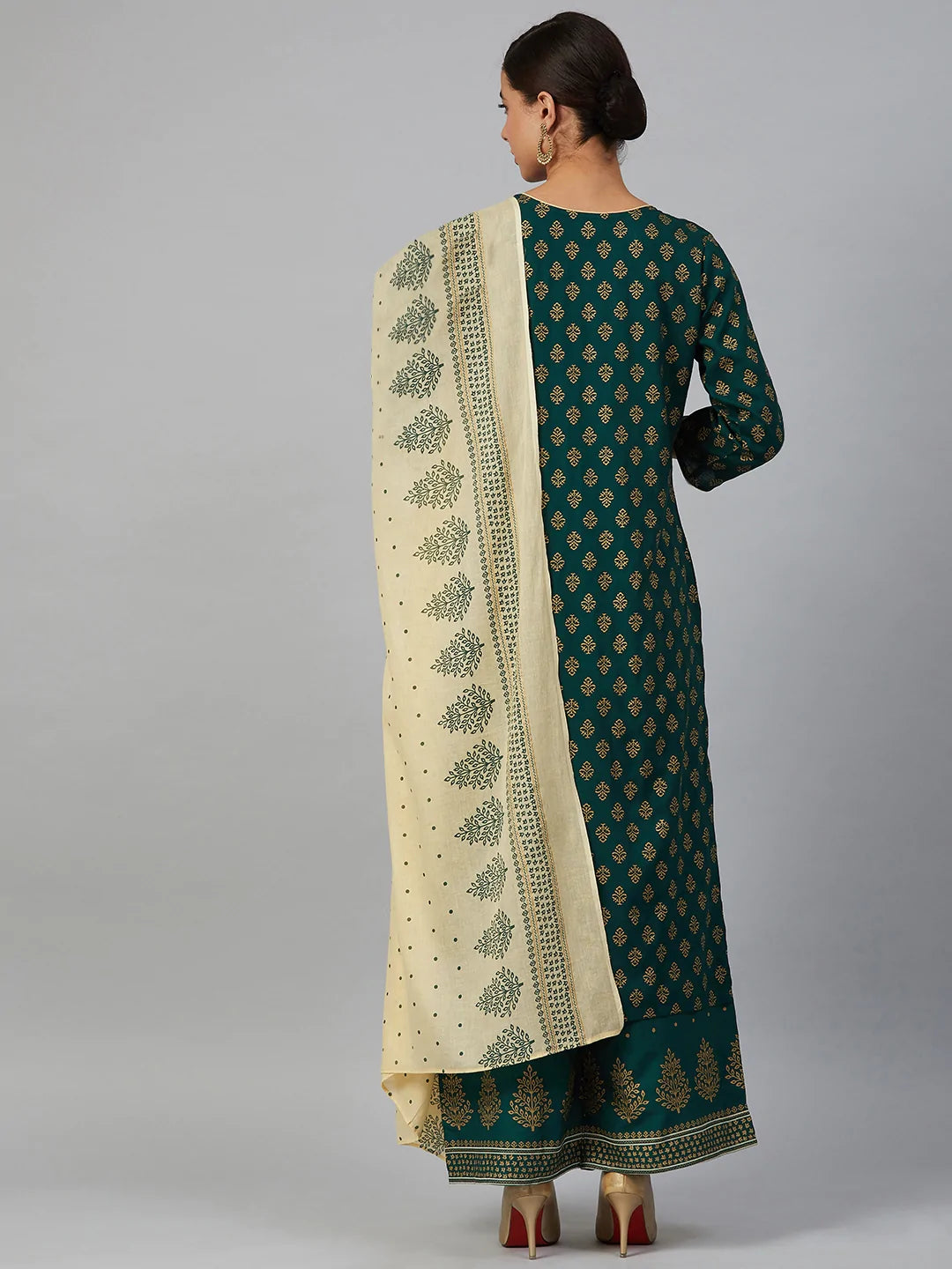Jompers Women Green & Golden Printed Kurta with Palazzos & Dupatta ( JOKPL D 1360 Green )