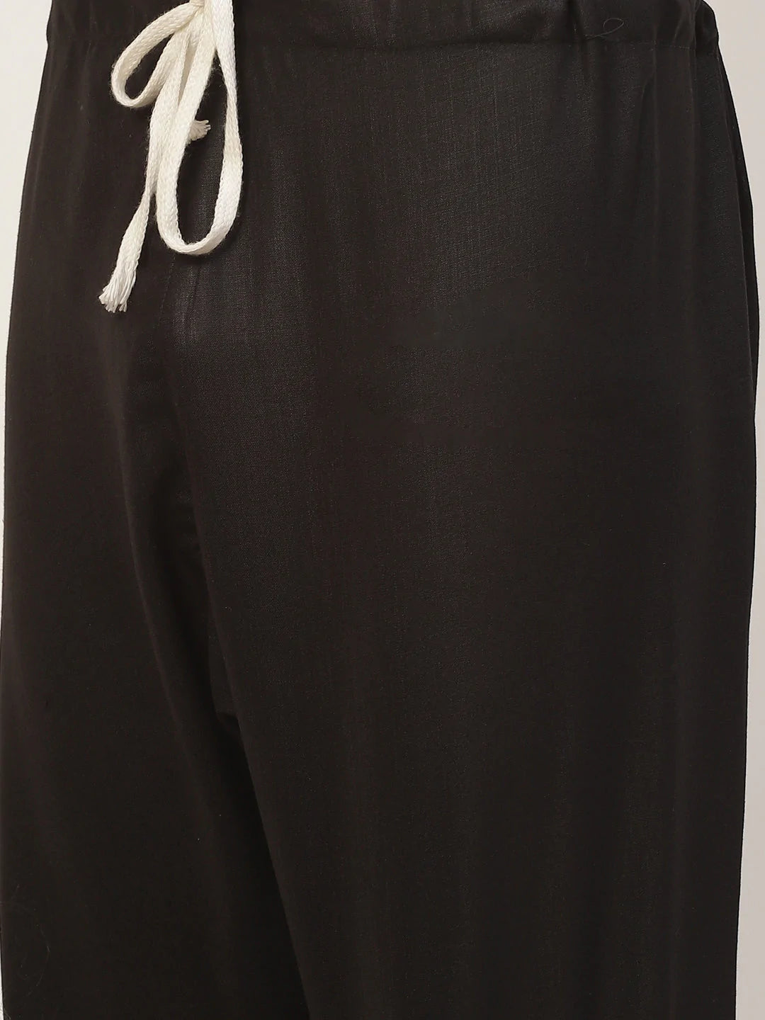 Men's Kurta Pyjama With Black Solid Nehru Jacket( JOKPWC W-F 4033Black )