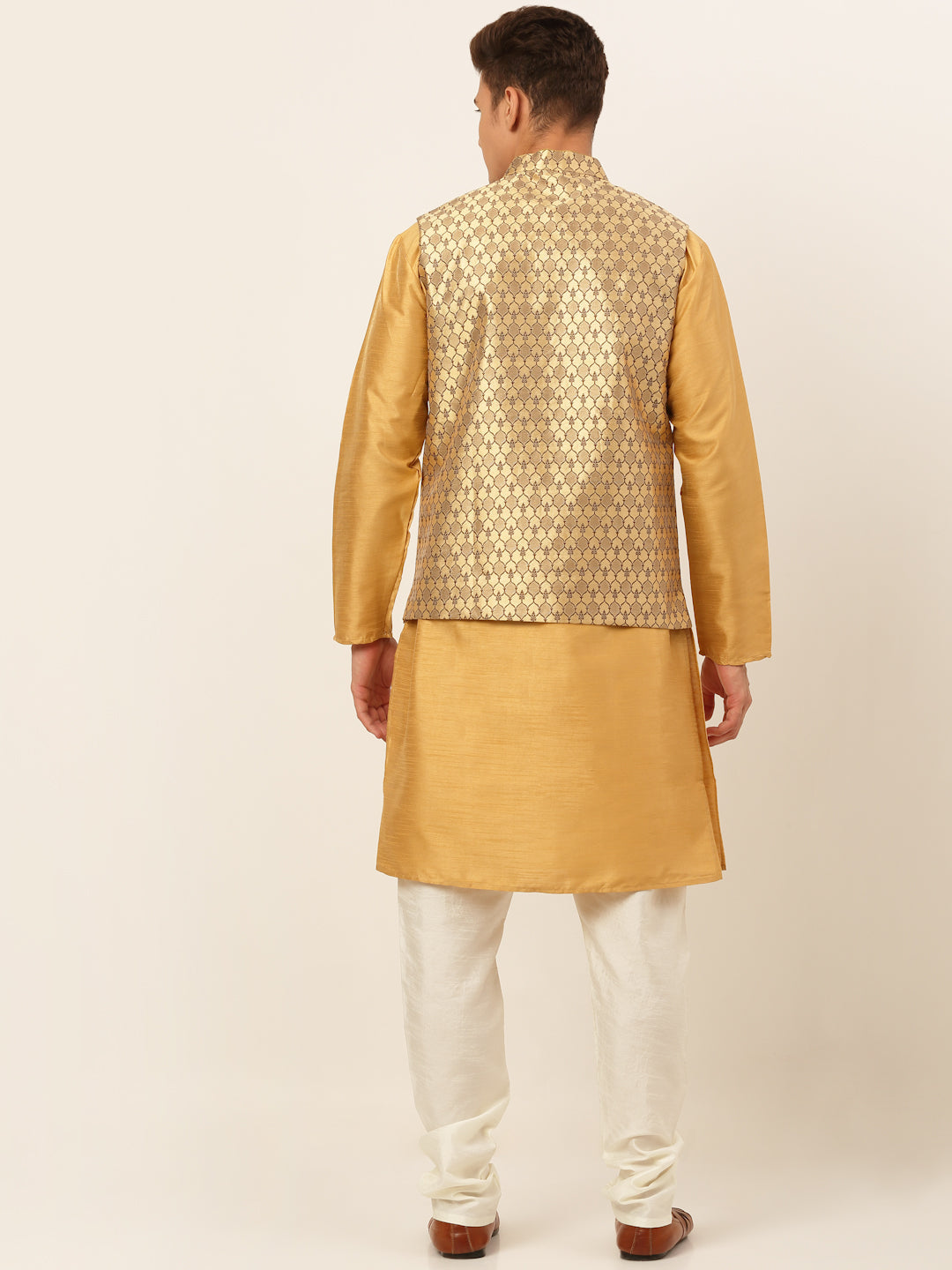Men's Solid Kurta Pyjama With Nehru Jacket ( JOKPWC DG-D 4048Golden )