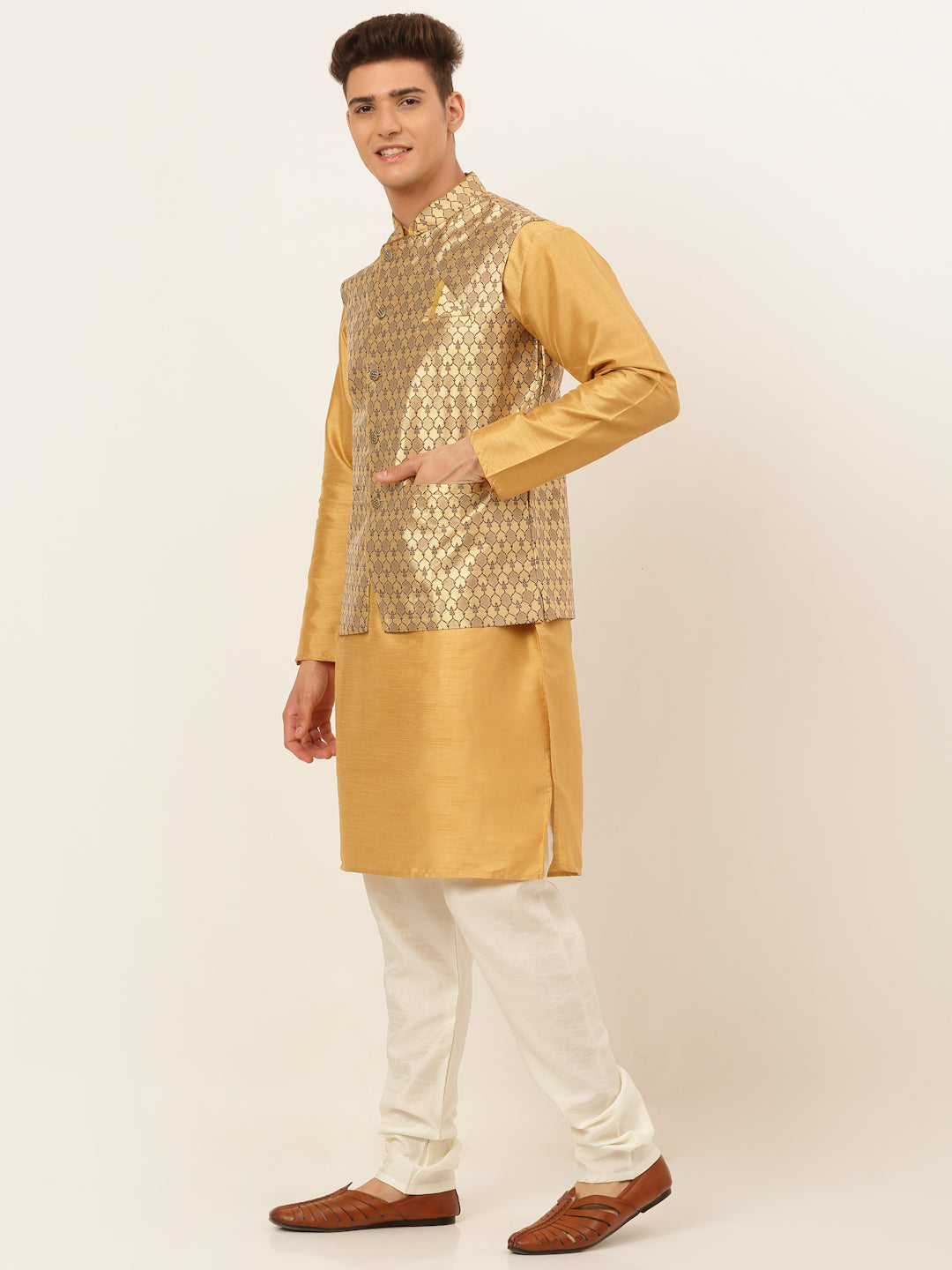 Men's Solid Kurta Pyjama With Nehru Jacket ( JOKPWC DG-D 4048Golden )
