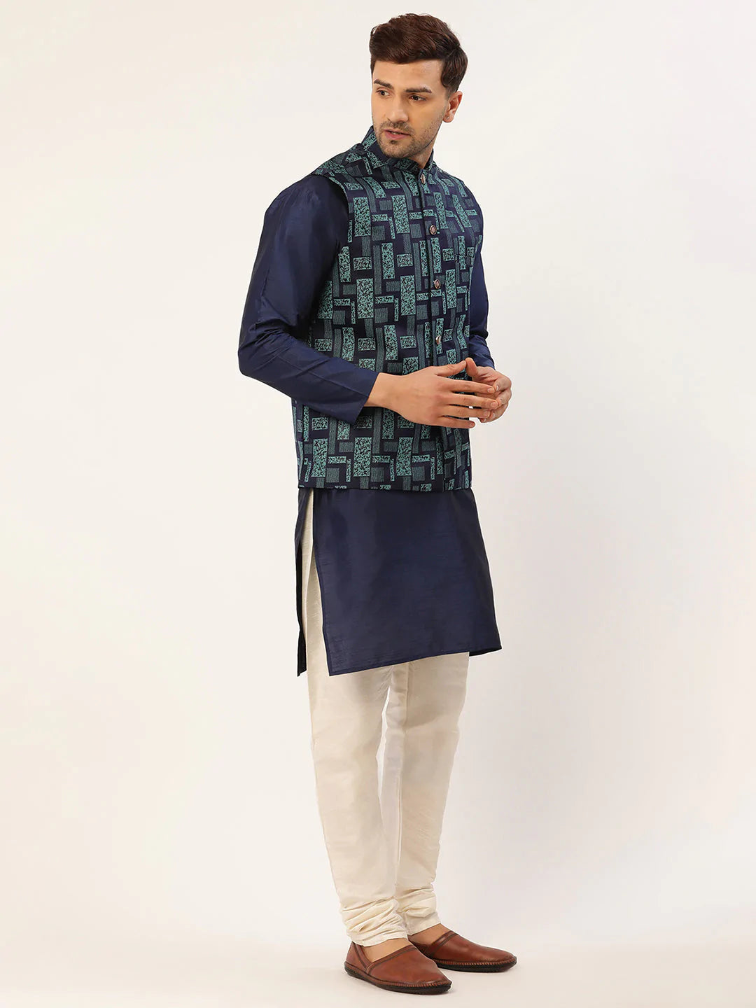 Men's Solid Kurta Pyjama With Blue Woven Design Nehru Jacket( JOKPWC N-D 4037Blue )