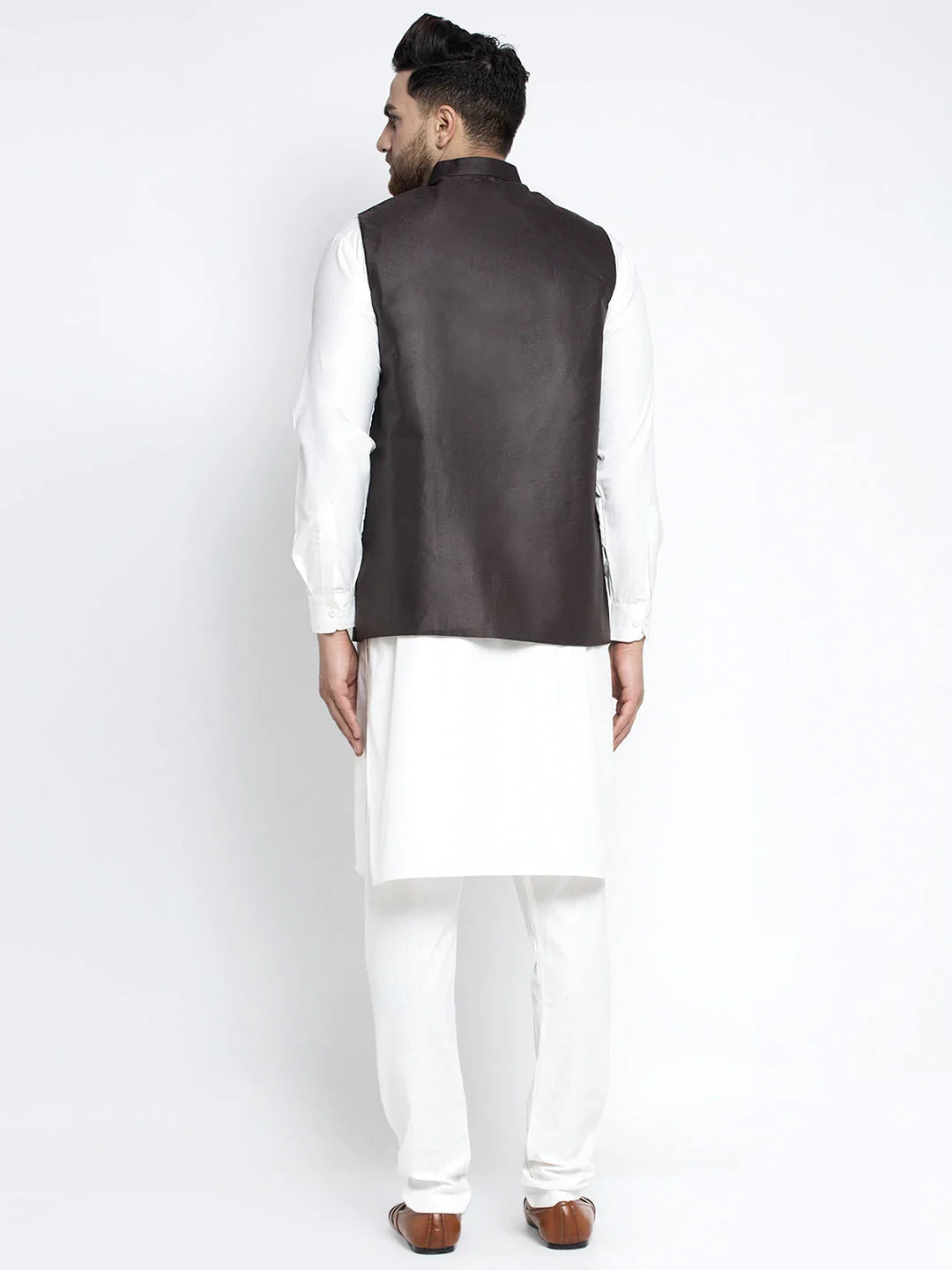 Jompers Men's Solid White Cotton Kurta Payjama with Solid Coffee Waistcoat ( JOKPWC OW-F 4021 Coffee )