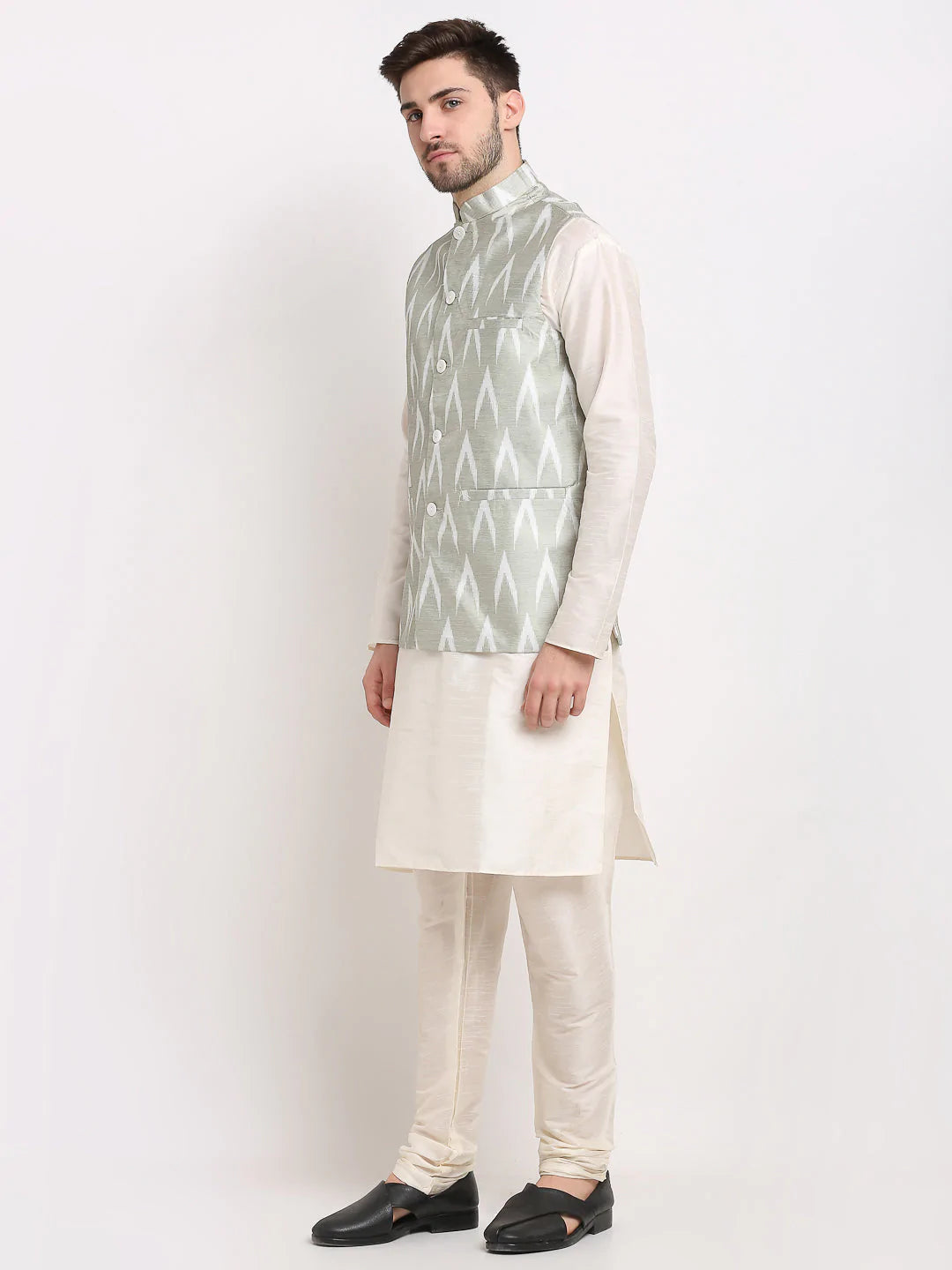 Jompers Men's Ikat Print Nehru Jacket & Kurta Pyjama ( JOKPWC W-D 4030Grey )