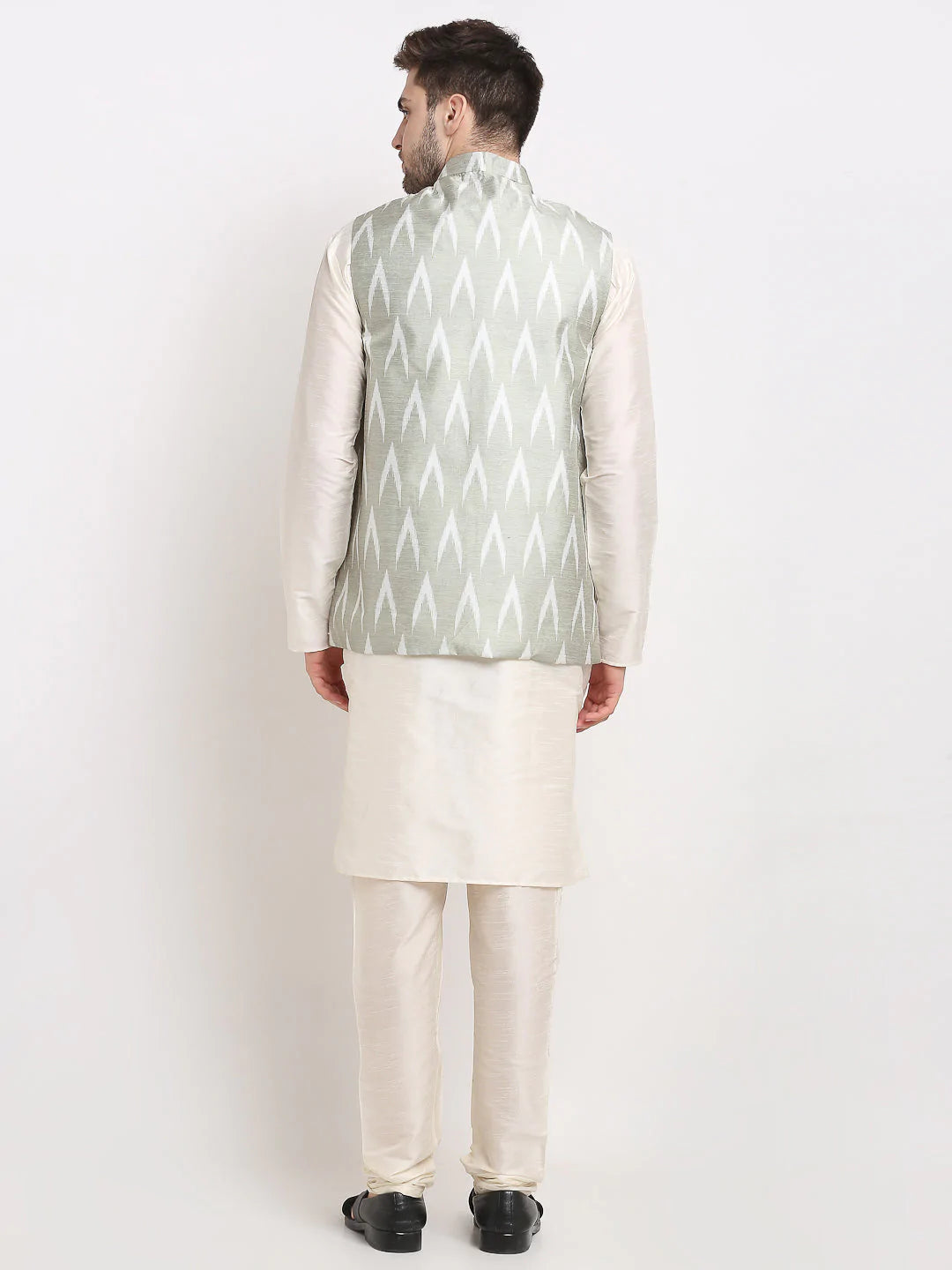 Jompers Men's Ikat Print Nehru Jacket & Kurta Pyjama ( JOKPWC W-D 4030Grey )