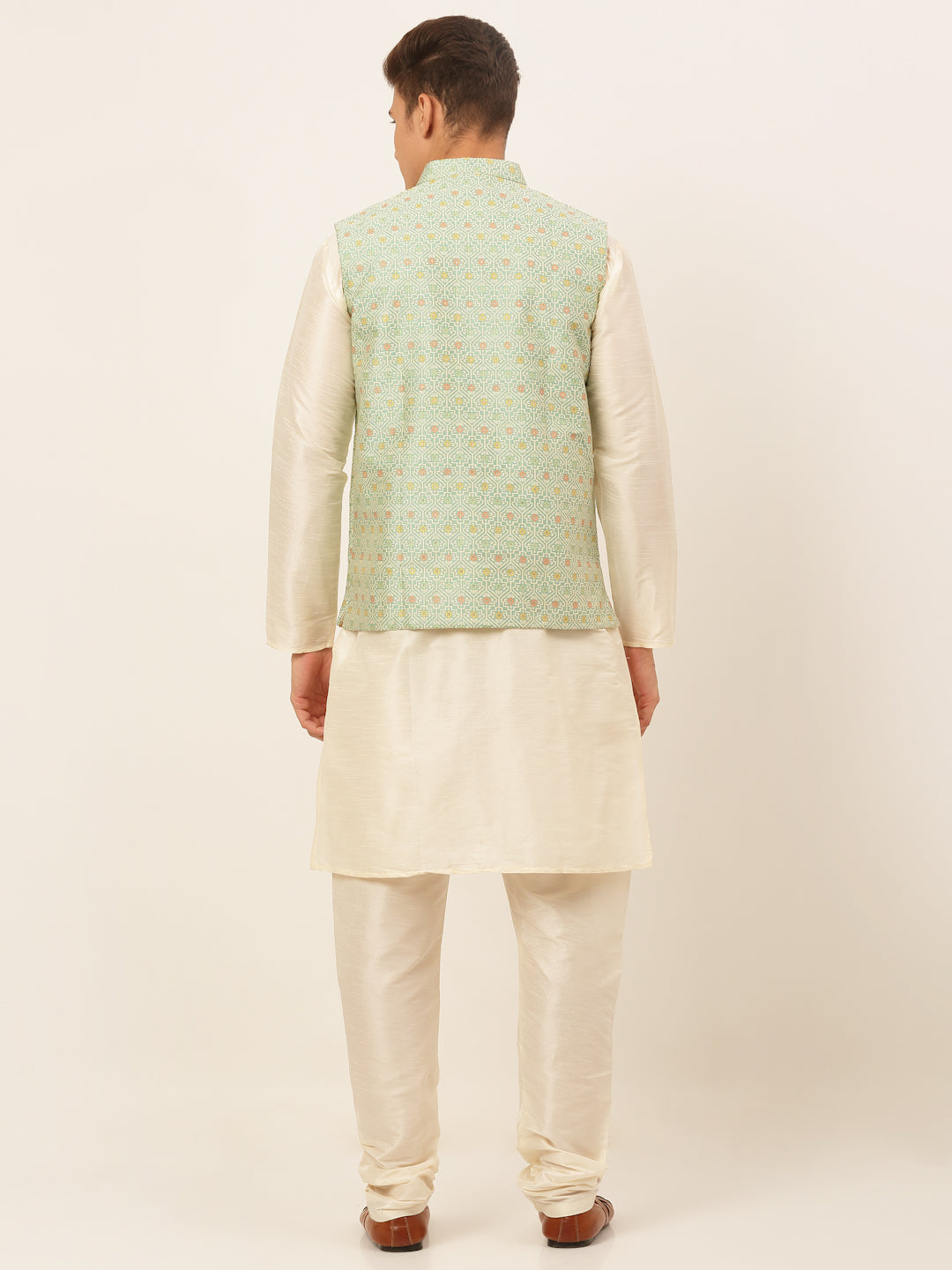 Men's Solid Kurta Pyjama With Nehru Jacket ( JOKPWC W-D 4047Green )