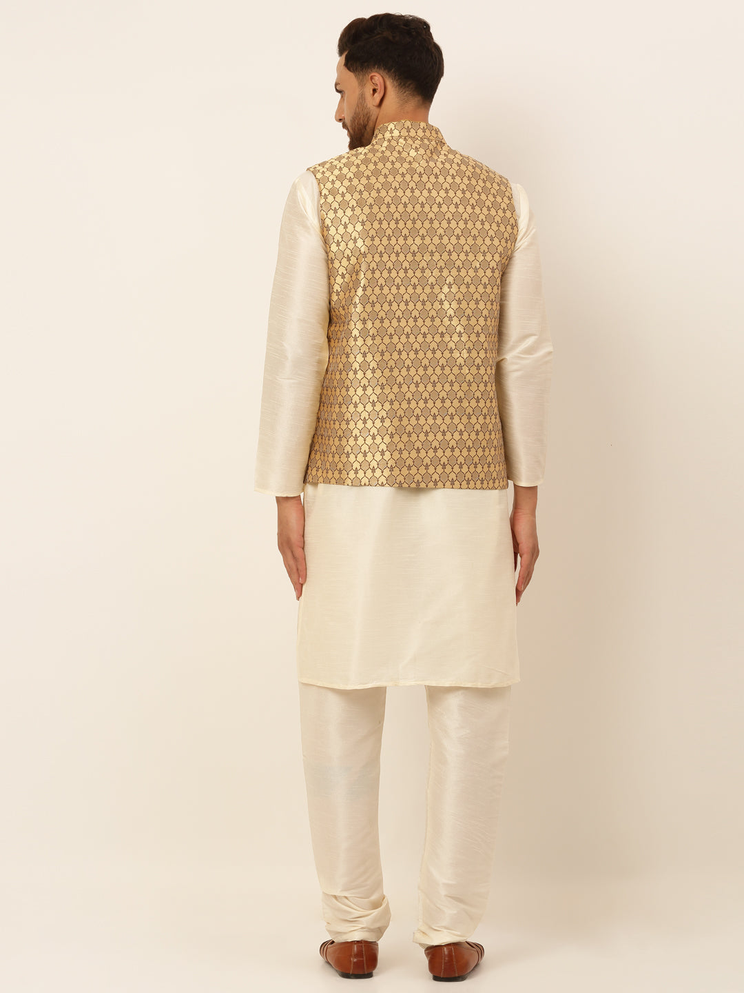 Men's Solid Kurta Pyjama With Nehru Jacket ( JOKPWC W-D 4048Golden )