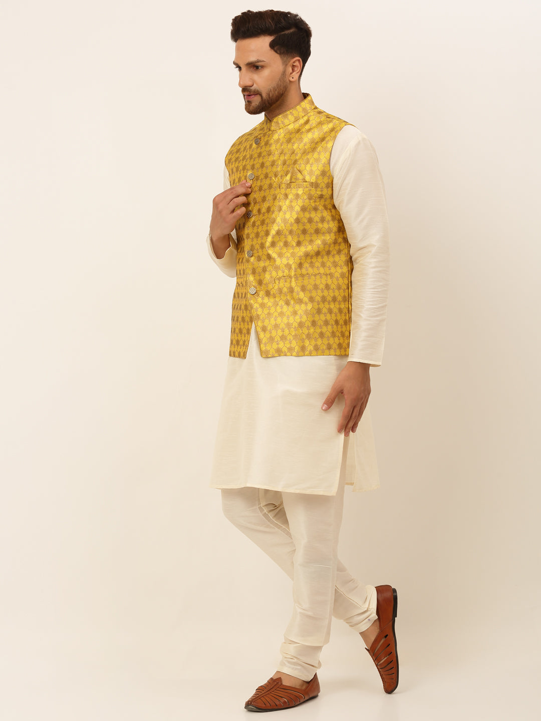 Men's Solid Kurta Pyjama With Nehru Jacket ( JOKPWC W-D 4048Mustard )