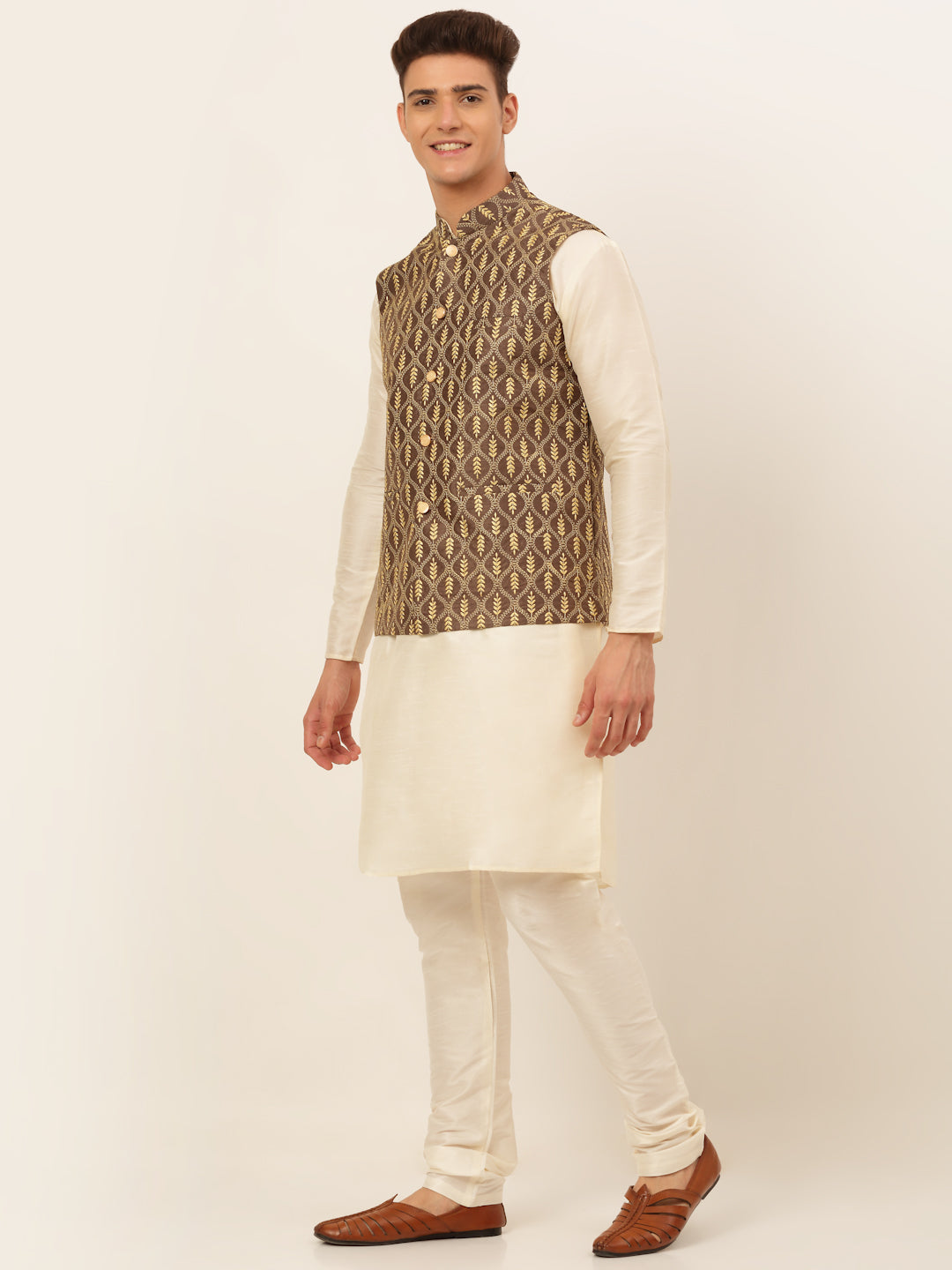 Men's Solid Kurta Pyjama With Nehru Jacket ( JOKPWC W-D 4049Brown )