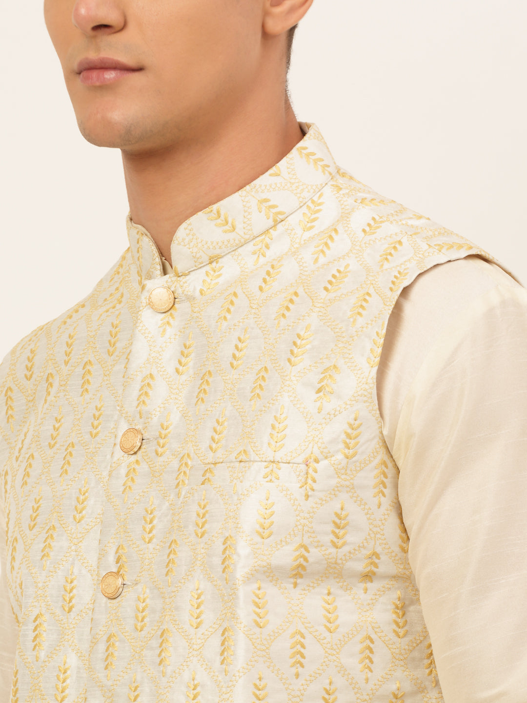 Men's Solid Kurta Pyjama With Nehru Jacket ( JOKPWC W-D 4049Silver )