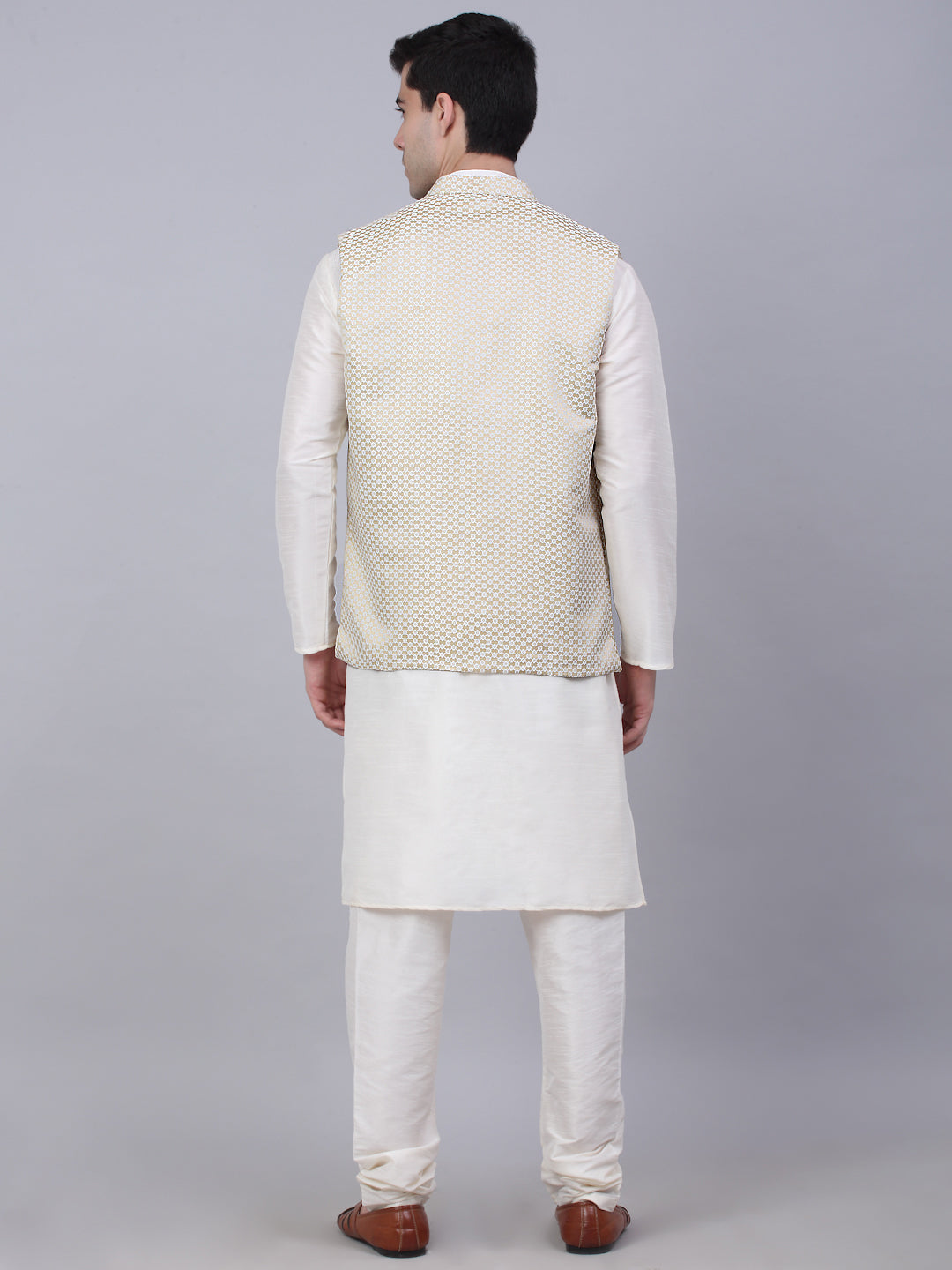 Men's Solid Kurta Pyjama With Woven Design Nehru Jacket ( JOKPWC W-D 4066Beige )