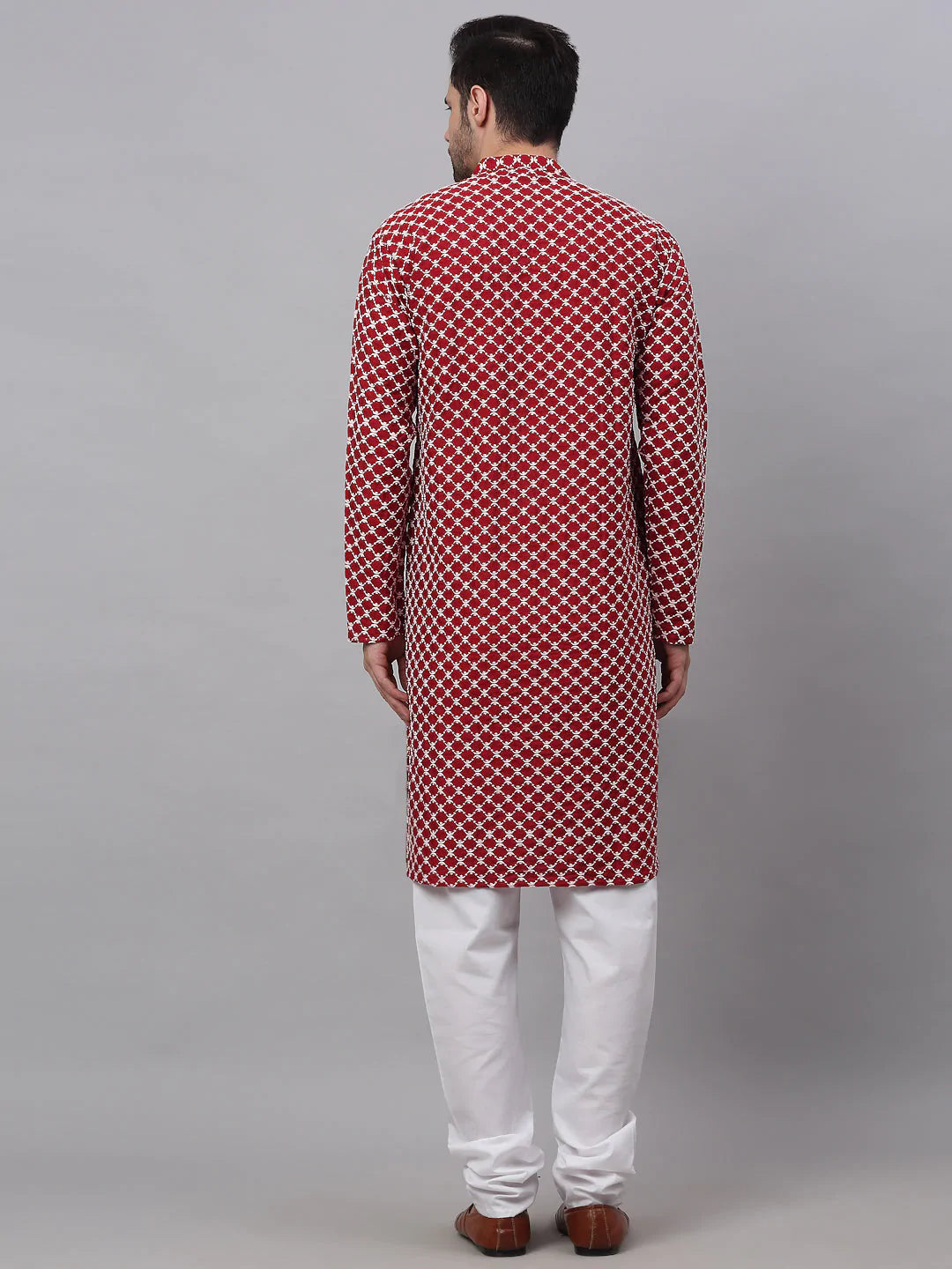Jompers Men Maroon Chikankari Kurta with Churidar ( JOKP 641 Maroon )