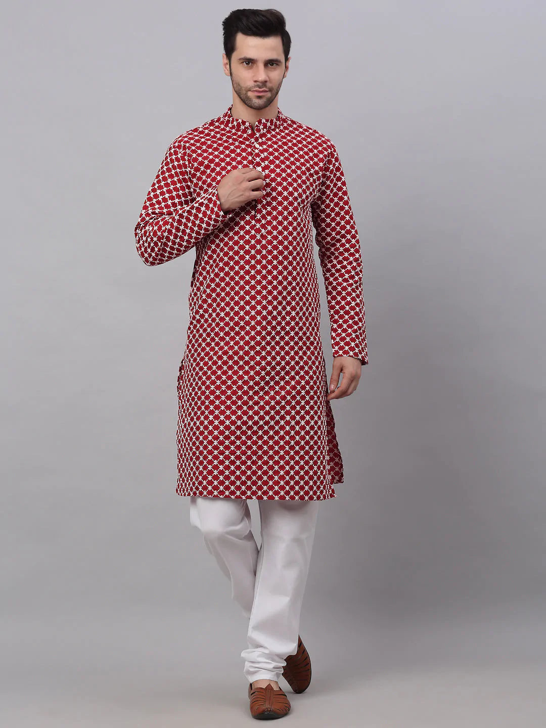 Jompers Men Maroon Chikankari Kurta with Churidar ( JOKP 641 Maroon )