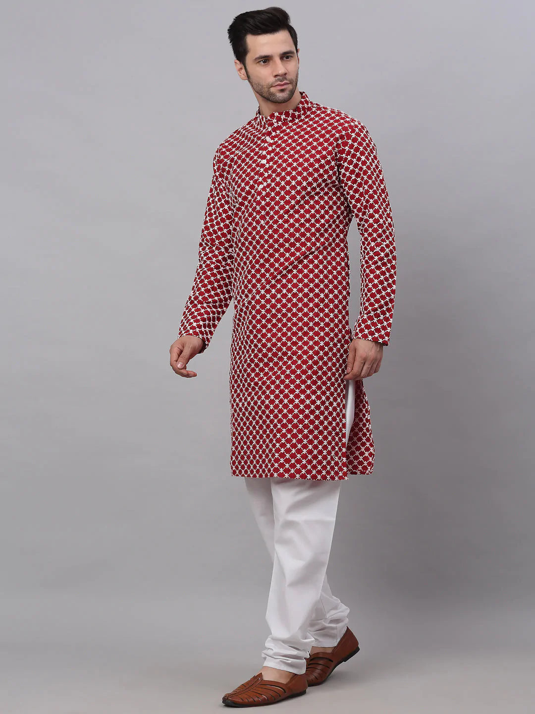 Jompers Men Maroon Chikankari Kurta with Churidar ( JOKP 641 Maroon )