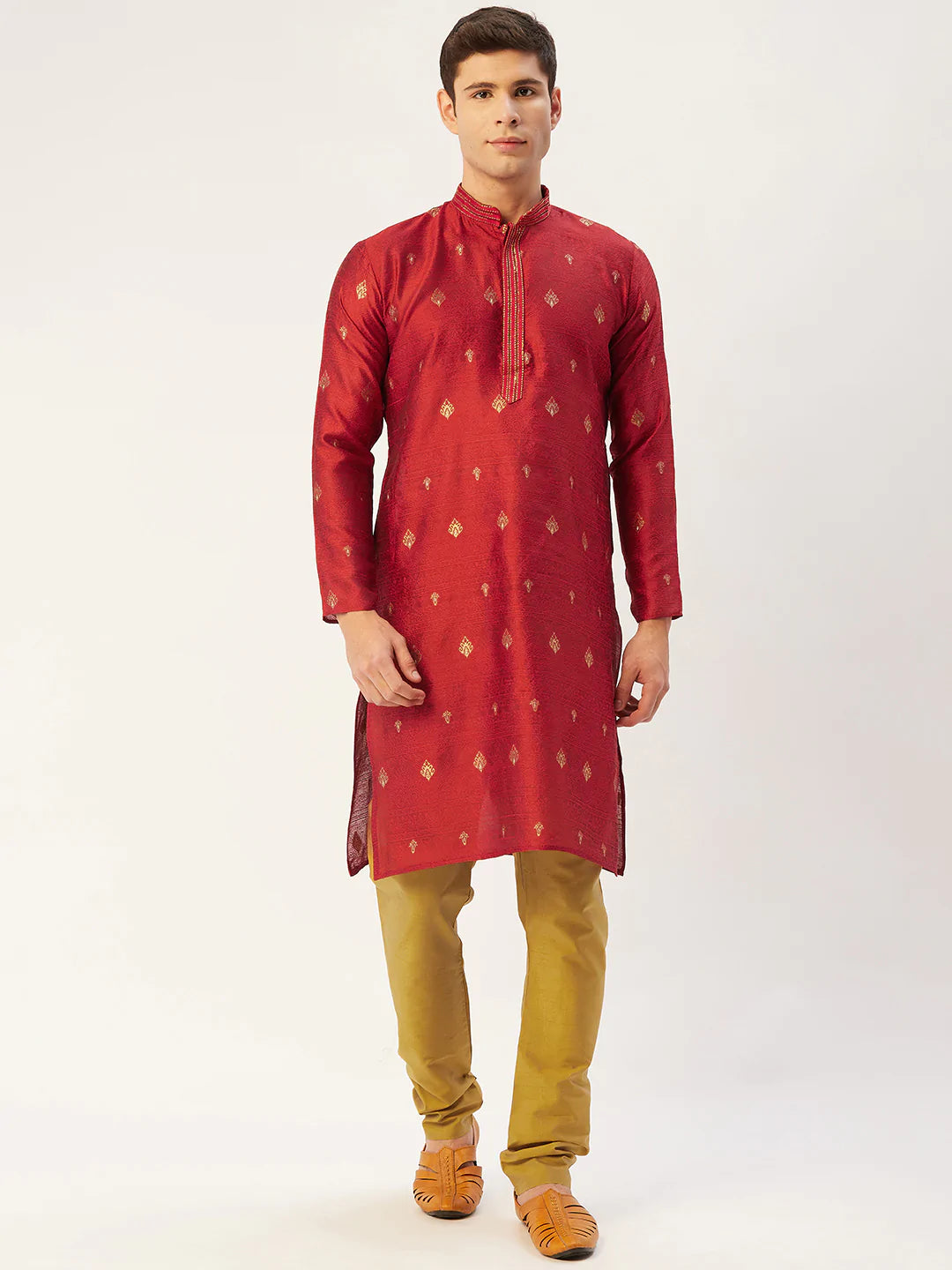 Jompers Men's Maroon Coller Embroidered Woven Design Kurta Pyjama ( JOKP 649 Maroon )