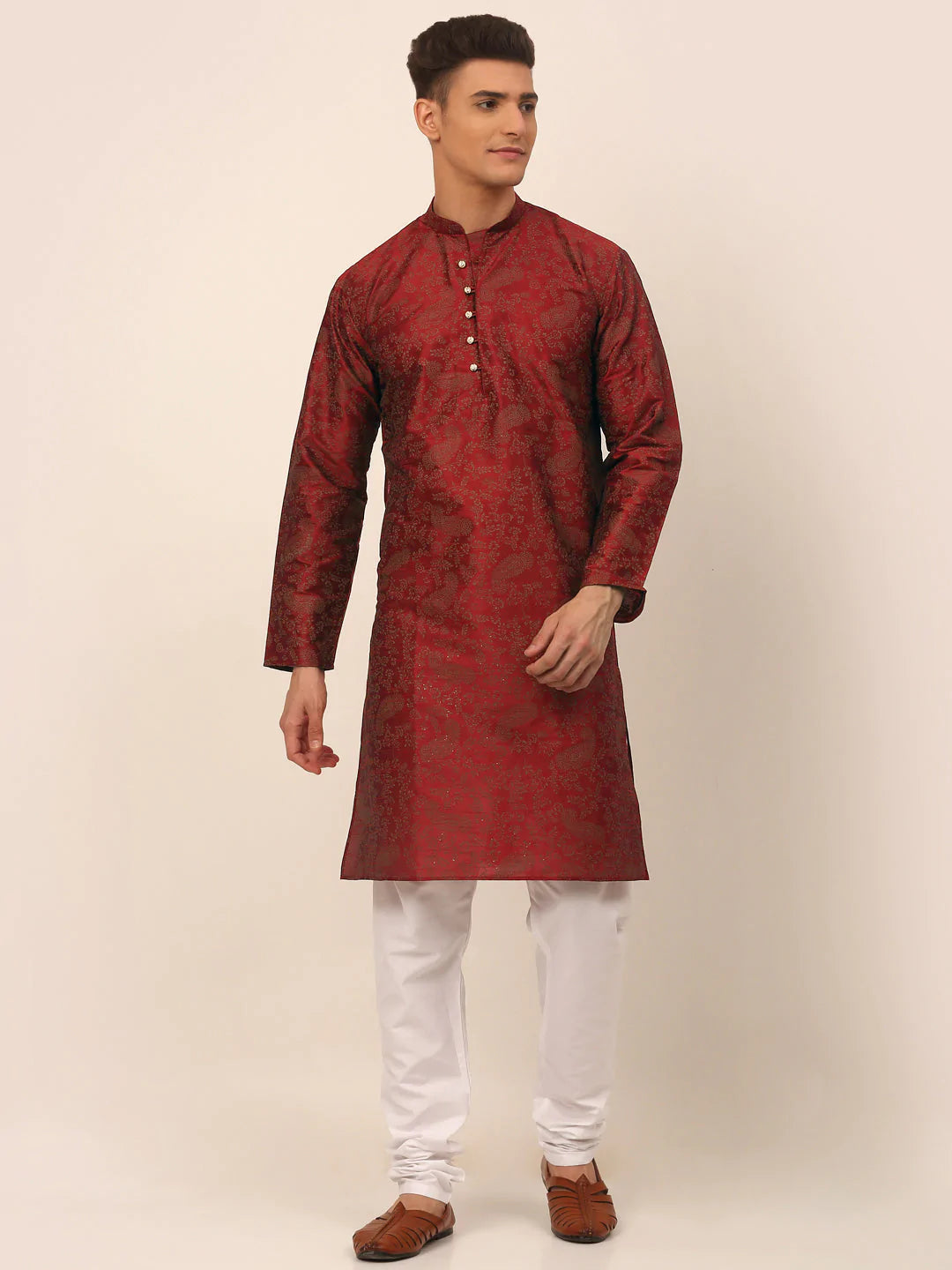 Men Maroon Paisley Printed Kurta with Pyjama ( JOKP 667 Maroon )