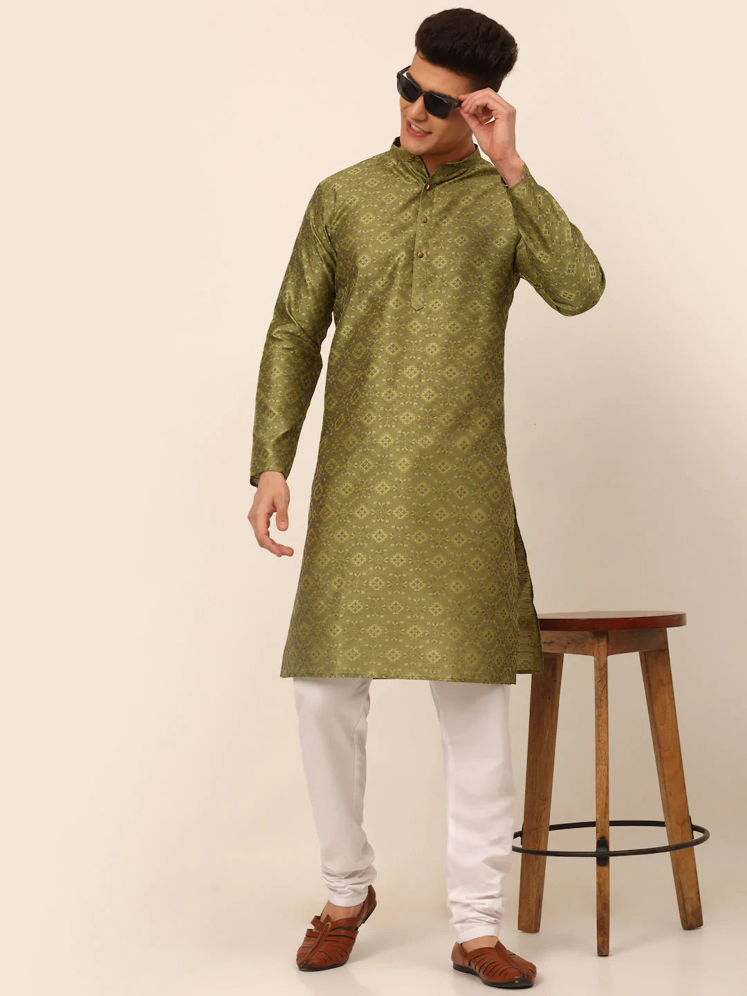 Men Pista Green Floral Printed Kurta with Churidar ( JOKP 669 Pista )