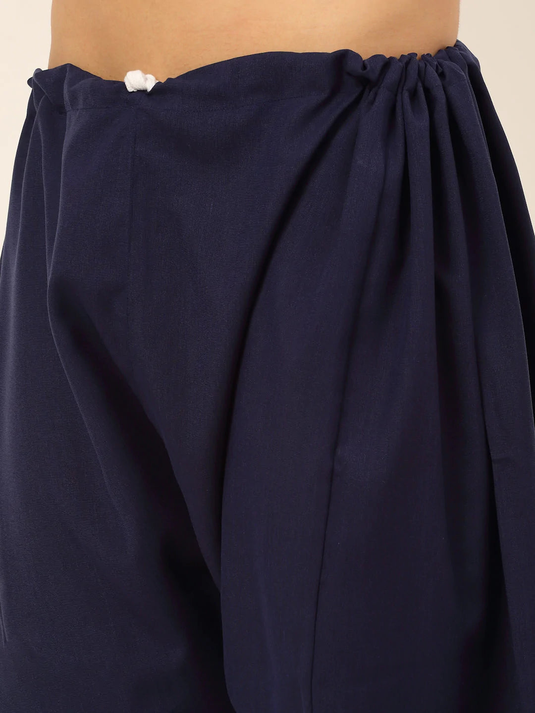 Men Navy Cotton Solid Pathani Kurta with Salwar ( JOKP 670 Navy )