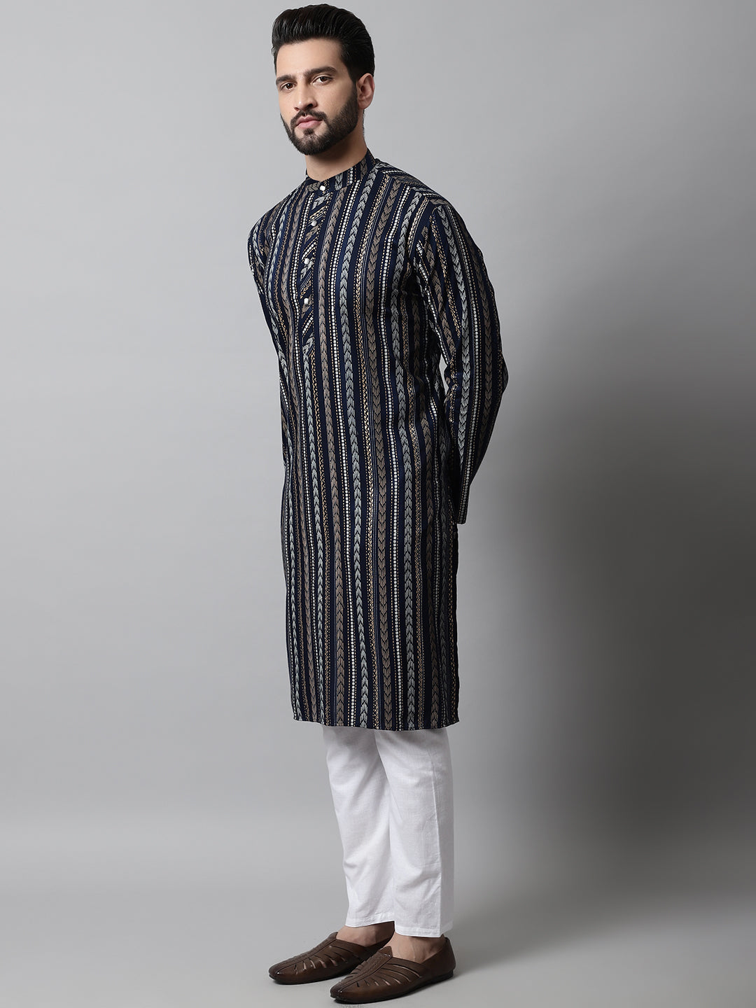 Men Navy Blue Foil Printed Kurta with Churidar